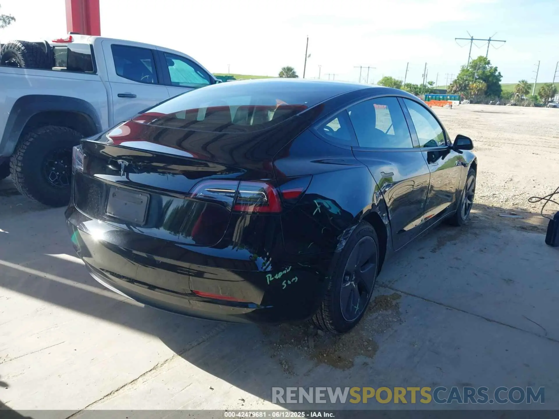 4 fotografías del automóvil dañado 5YJ3E1EA6PF574362 TESLA MODEL 3 2023