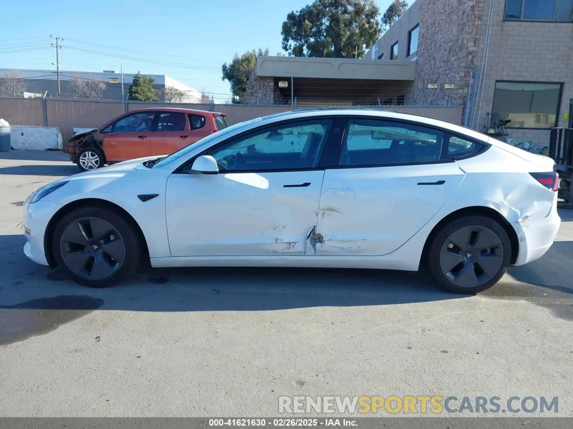 14 fotografías del automóvil dañado 5YJ3E1EA6PF606131 TESLA MODEL 3 2023