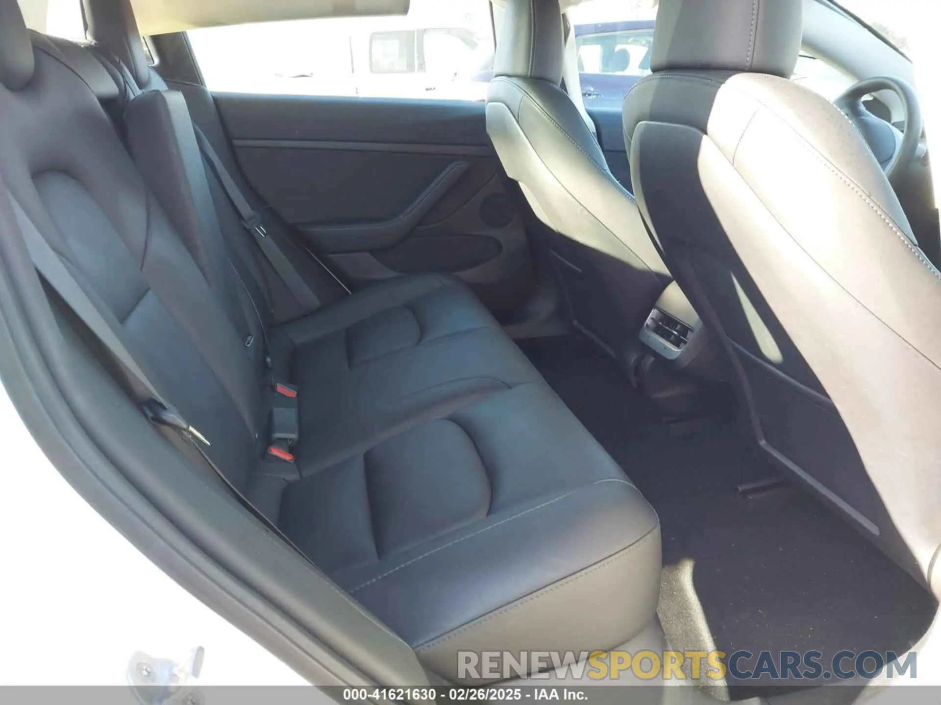 8 fotografías del automóvil dañado 5YJ3E1EA6PF606131 TESLA MODEL 3 2023