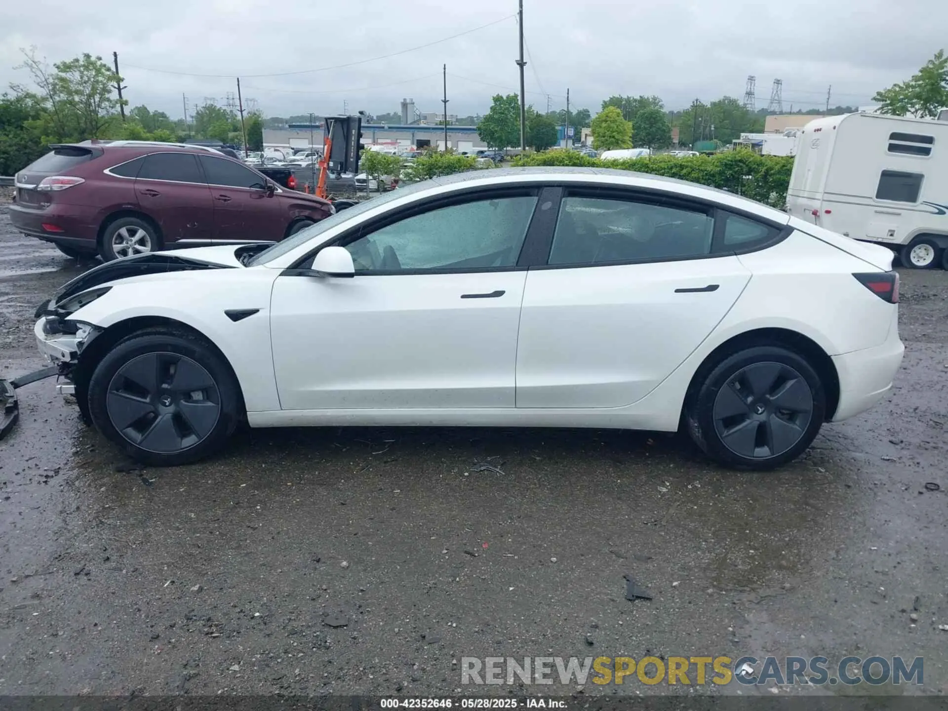 13 fotografías del automóvil dañado 5YJ3E1EA6PF625164 TESLA MODEL 3 2023
