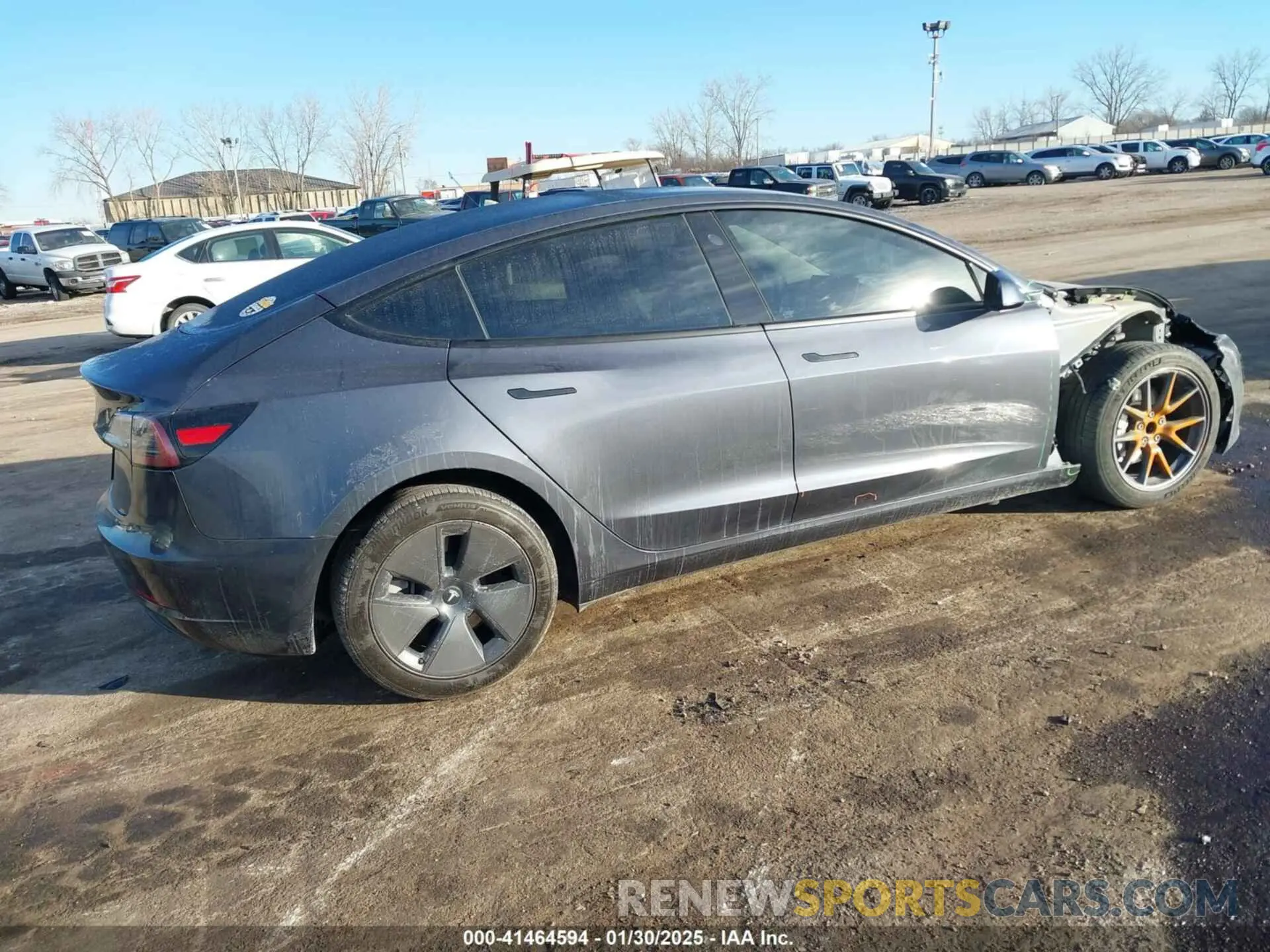 4 fotografías del automóvil dañado 5YJ3E1EA6PF658486 TESLA MODEL 3 2023