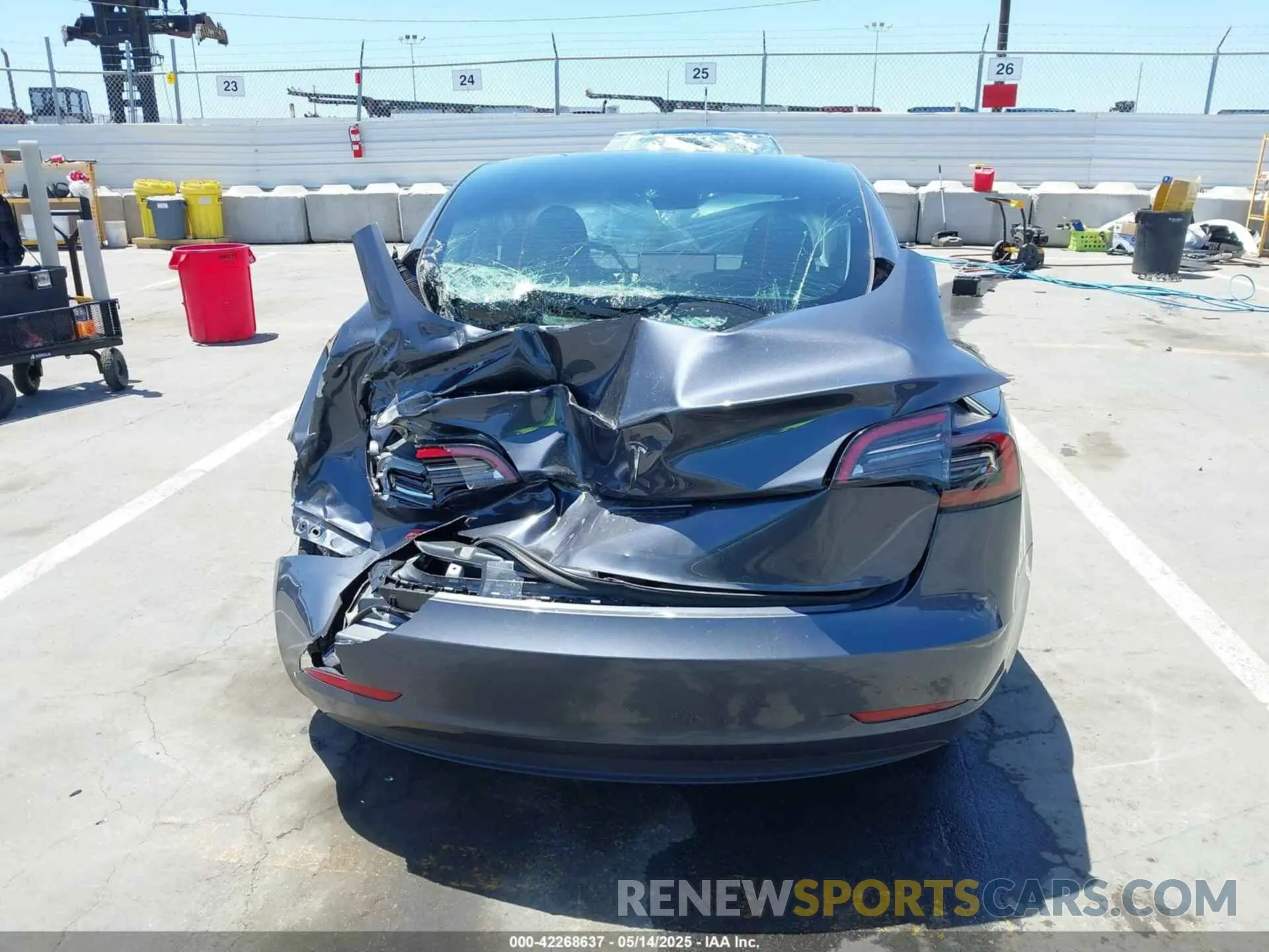 16 fotografías del automóvil dañado 5YJ3E1EA6PF694419 TESLA MODEL 3 2023