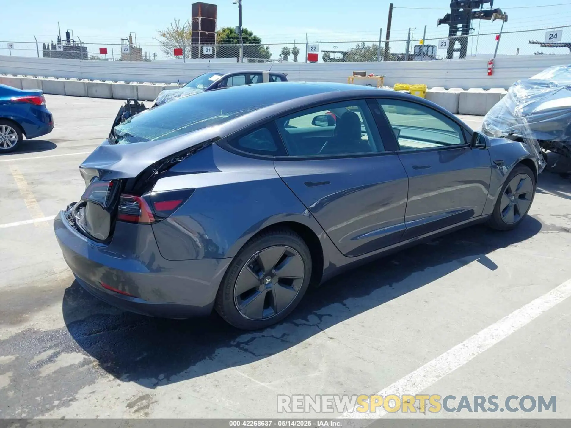 4 fotografías del automóvil dañado 5YJ3E1EA6PF694419 TESLA MODEL 3 2023