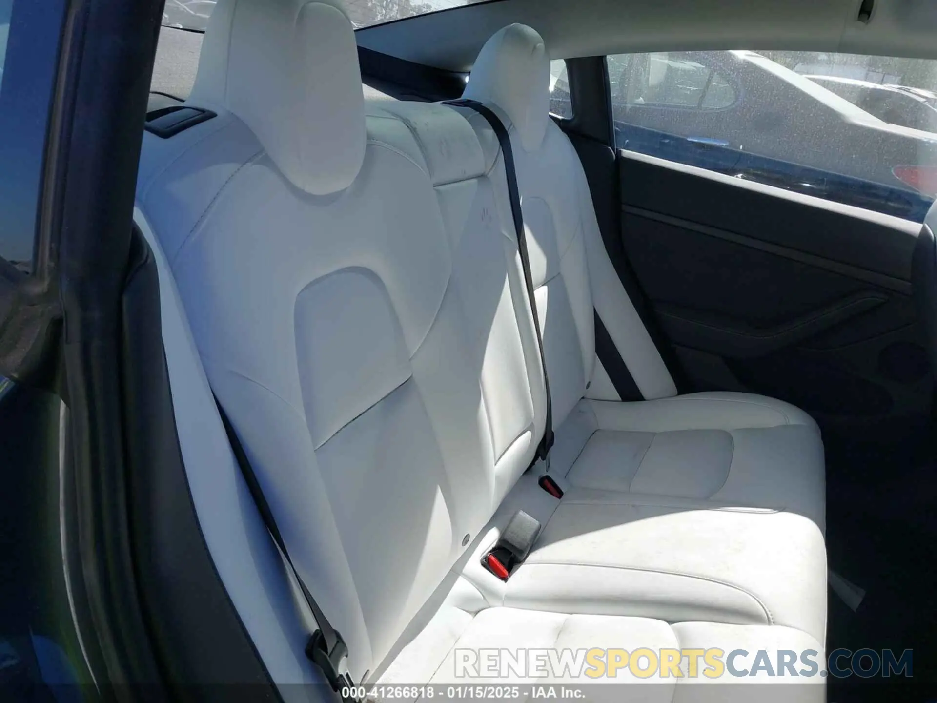 8 fotografías del automóvil dañado 5YJ3E1EA6PF698583 TESLA MODEL 3 2023