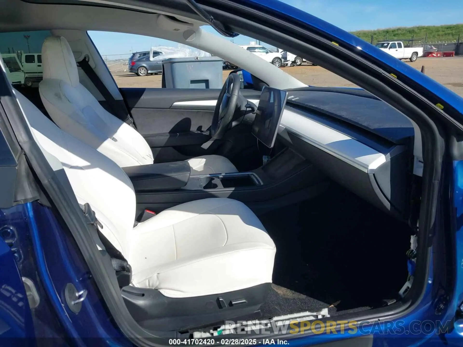 5 fotografías del automóvil dañado 5YJ3E1EA6PF714412 TESLA MODEL 3 2023