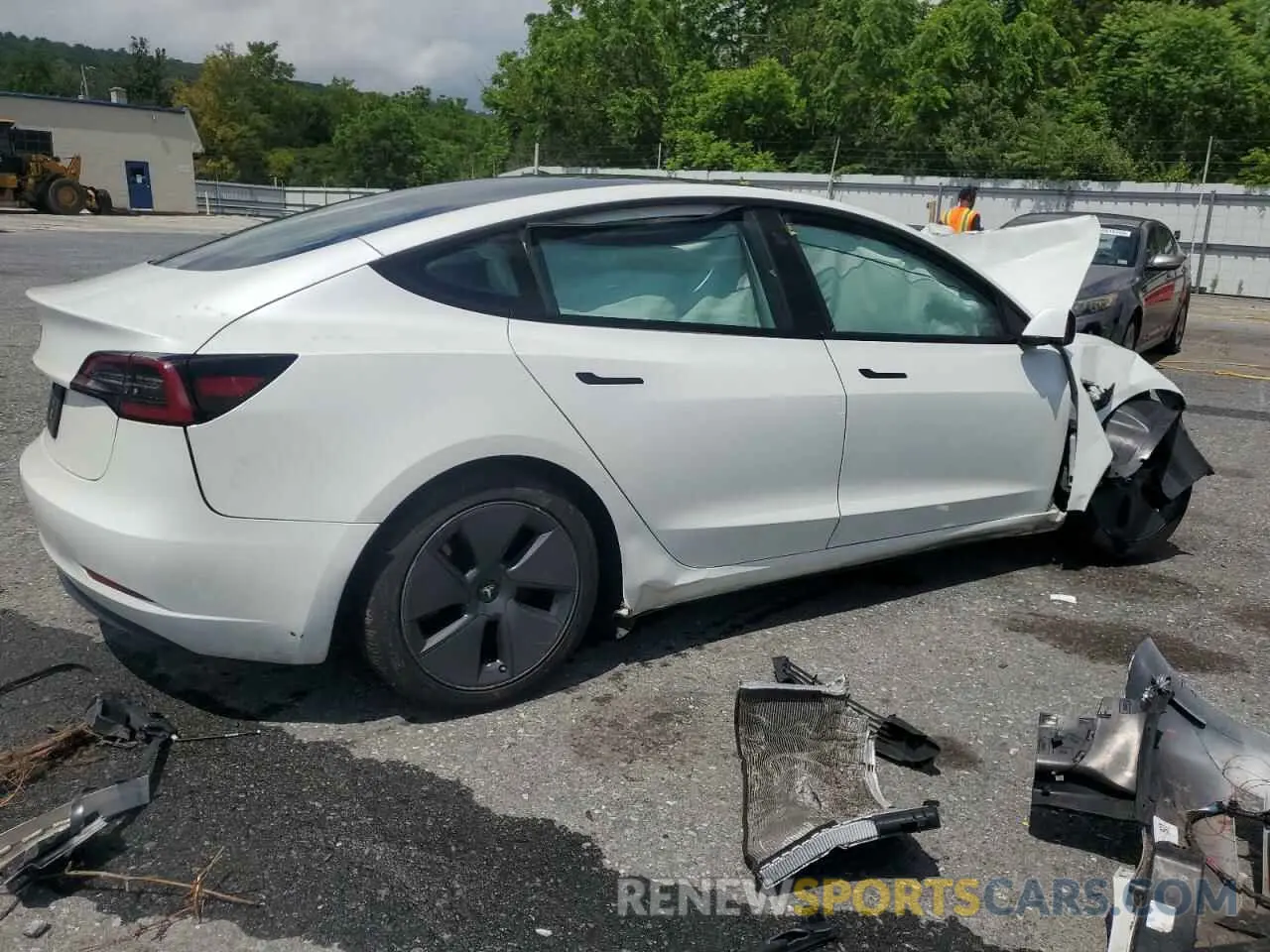 3 fotografías del automóvil dañado 5YJ3E1EA7PF396624 TESLA MODEL 3 2023