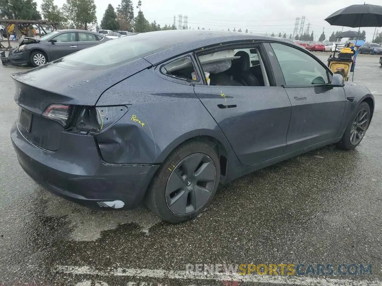 3 fotografías del automóvil dañado 5YJ3E1EA7PF400963 TESLA MODEL 3 2023