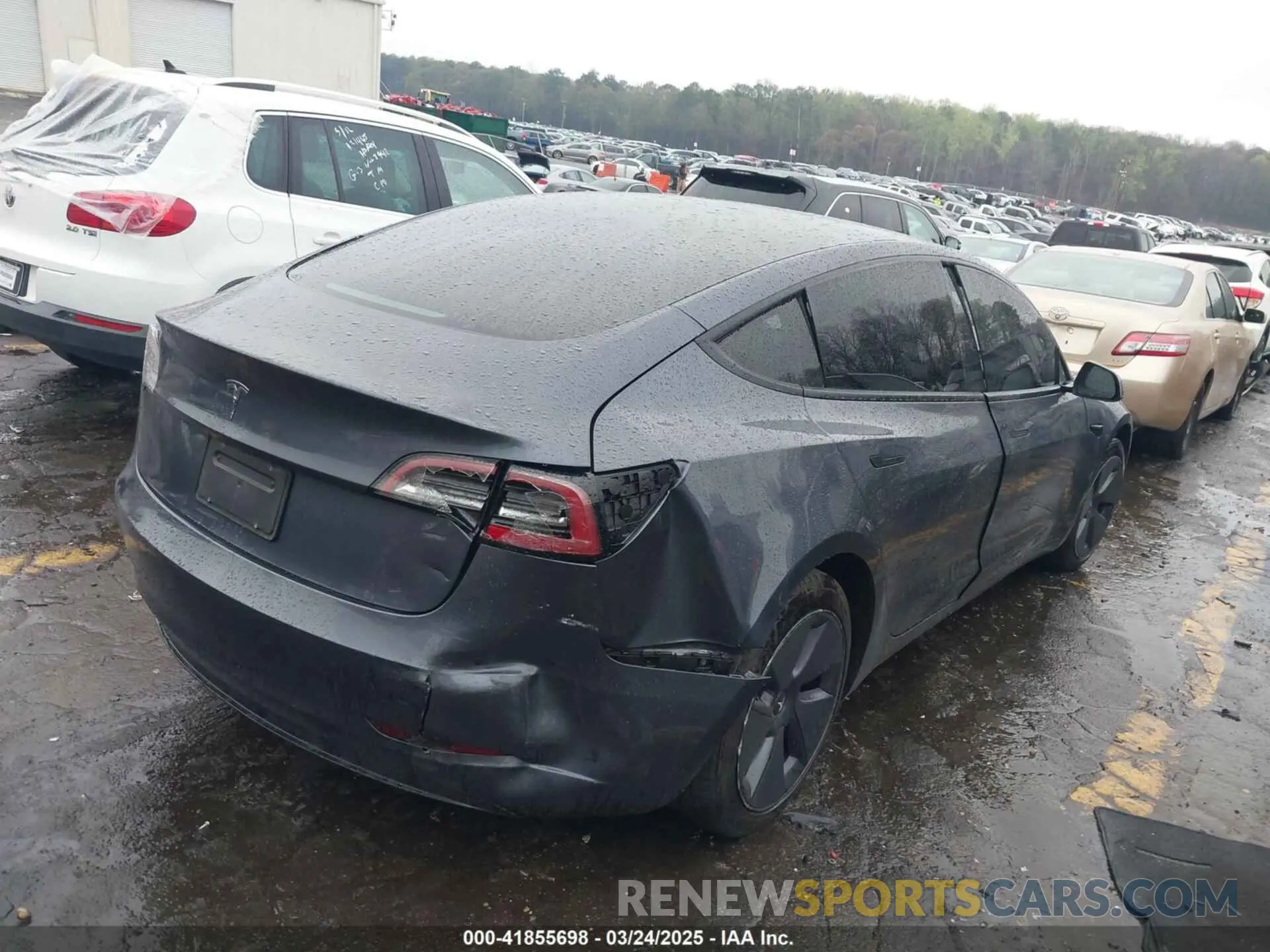 4 fotografías del automóvil dañado 5YJ3E1EA7PF403183 TESLA MODEL 3 2023