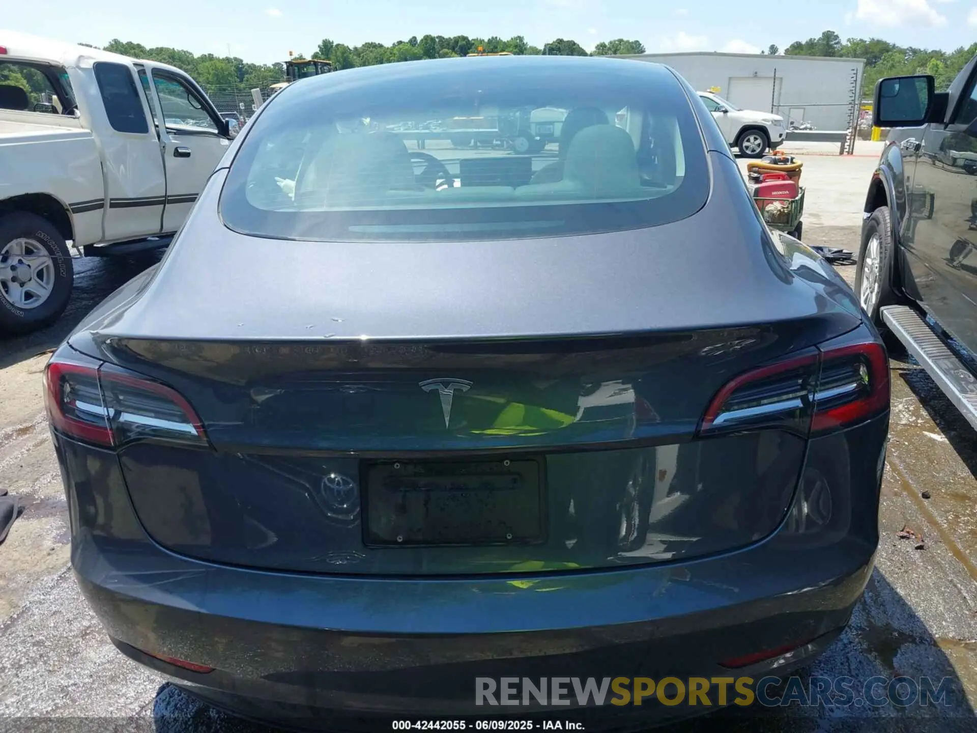 16 fotografías del automóvil dañado 5YJ3E1EA7PF413311 TESLA MODEL 3 2023