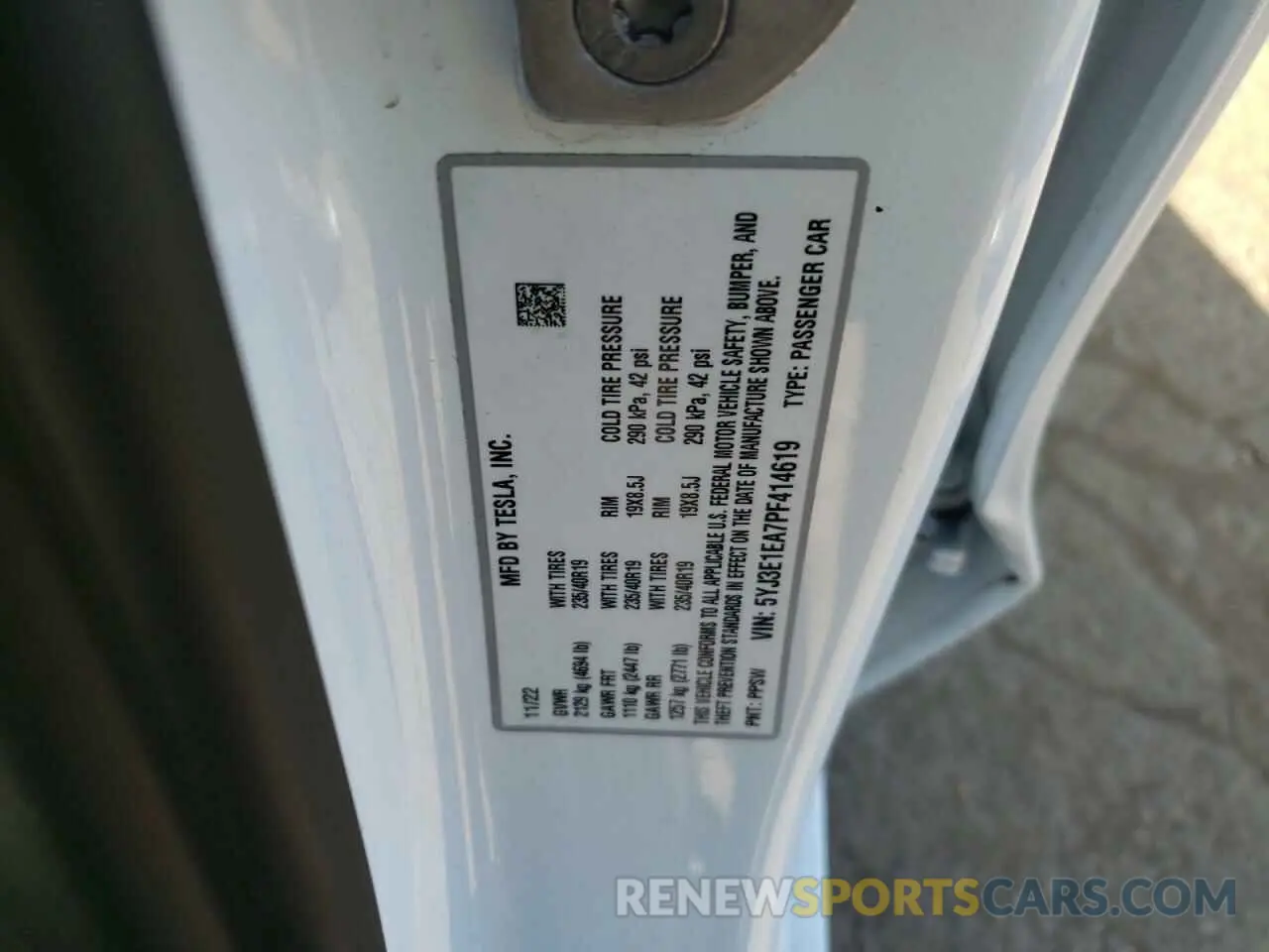 12 fotografías del automóvil dañado 5YJ3E1EA7PF414619 TESLA MODEL 3 2023