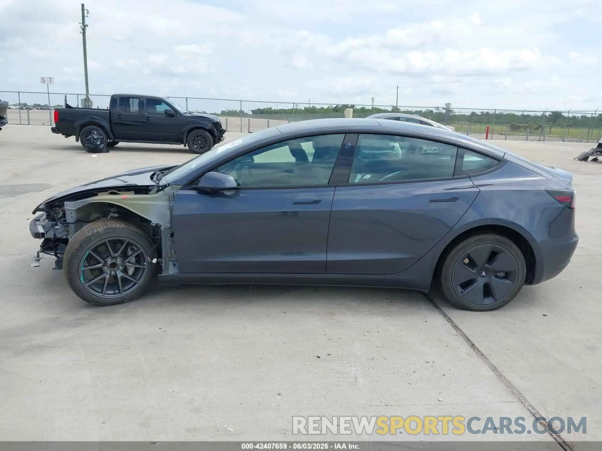 14 fotografías del automóvil dañado 5YJ3E1EA7PF417293 TESLA MODEL 3 2023