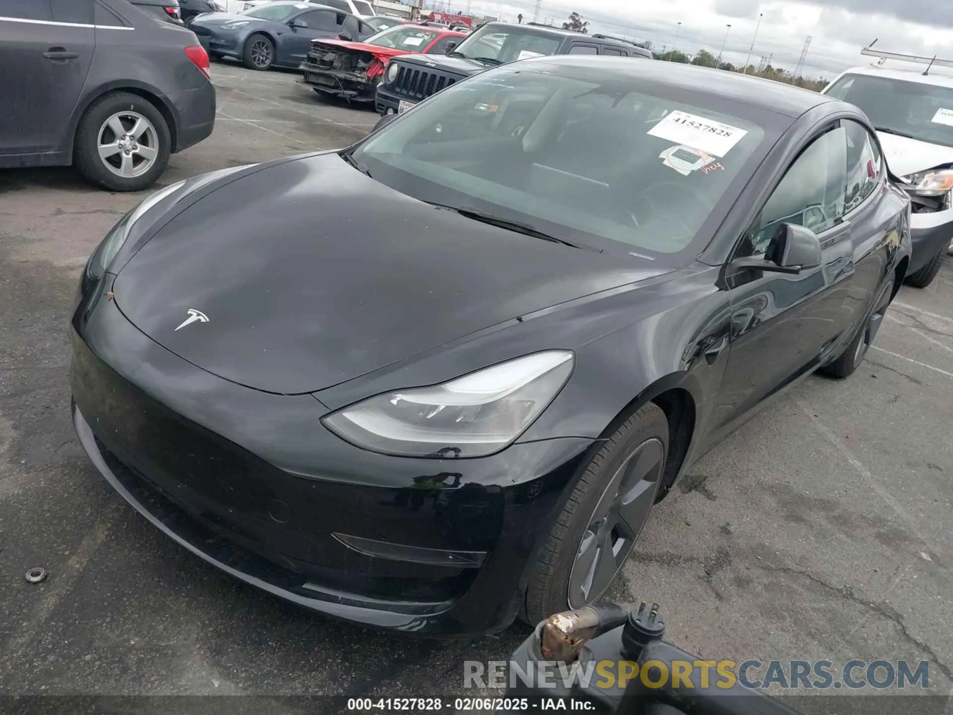 2 fotografías del automóvil dañado 5YJ3E1EA7PF425166 TESLA MODEL 3 2023