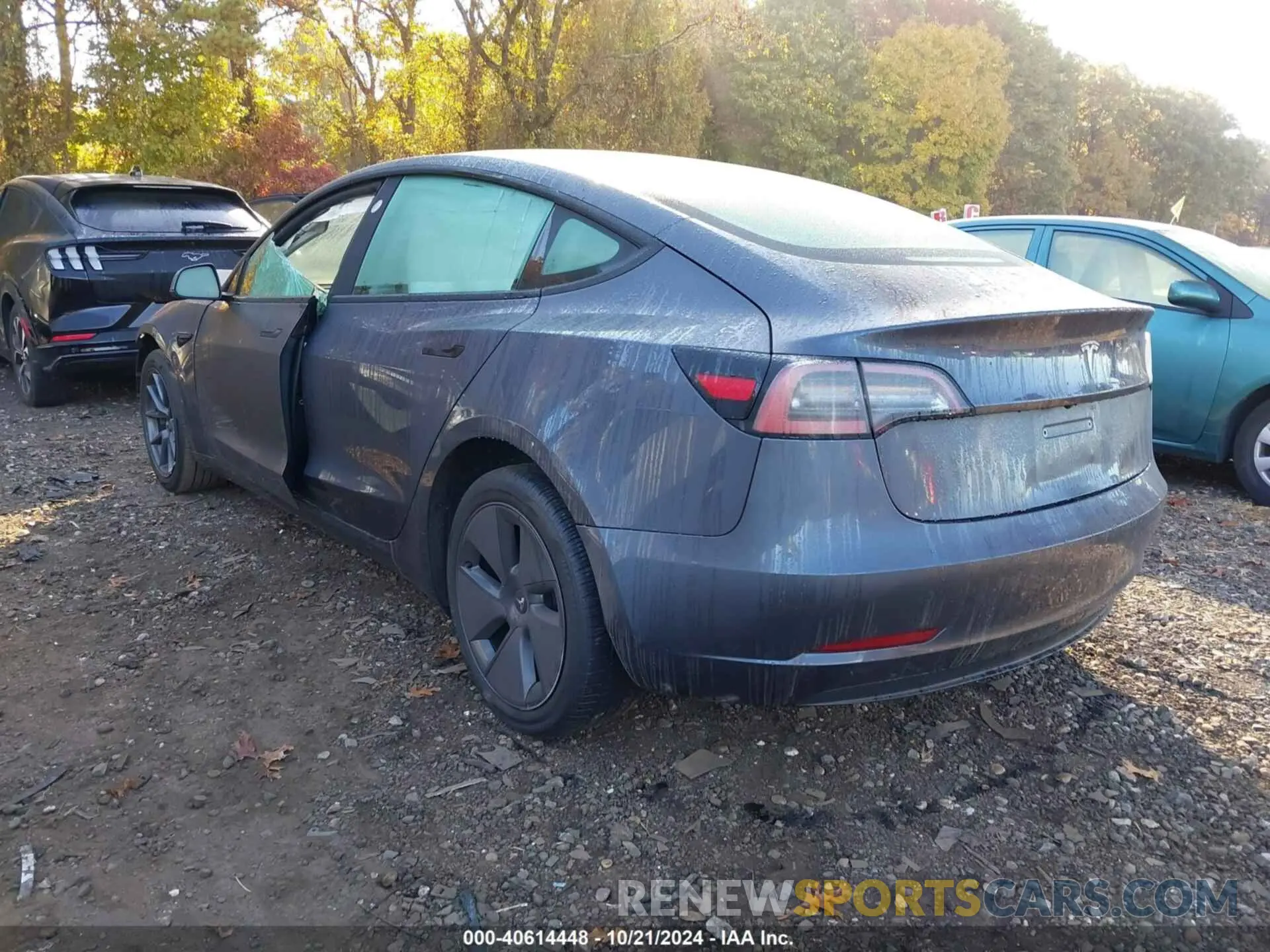 3 fotografías del automóvil dañado 5YJ3E1EA7PF458006 TESLA MODEL 3 2023