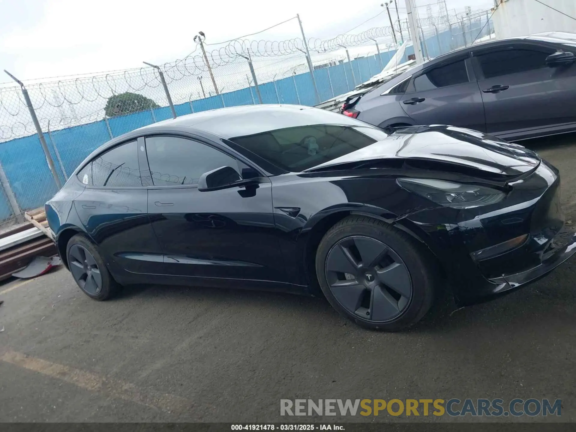 12 fotografías del automóvil dañado 5YJ3E1EA7PF473749 TESLA MODEL 3 2023