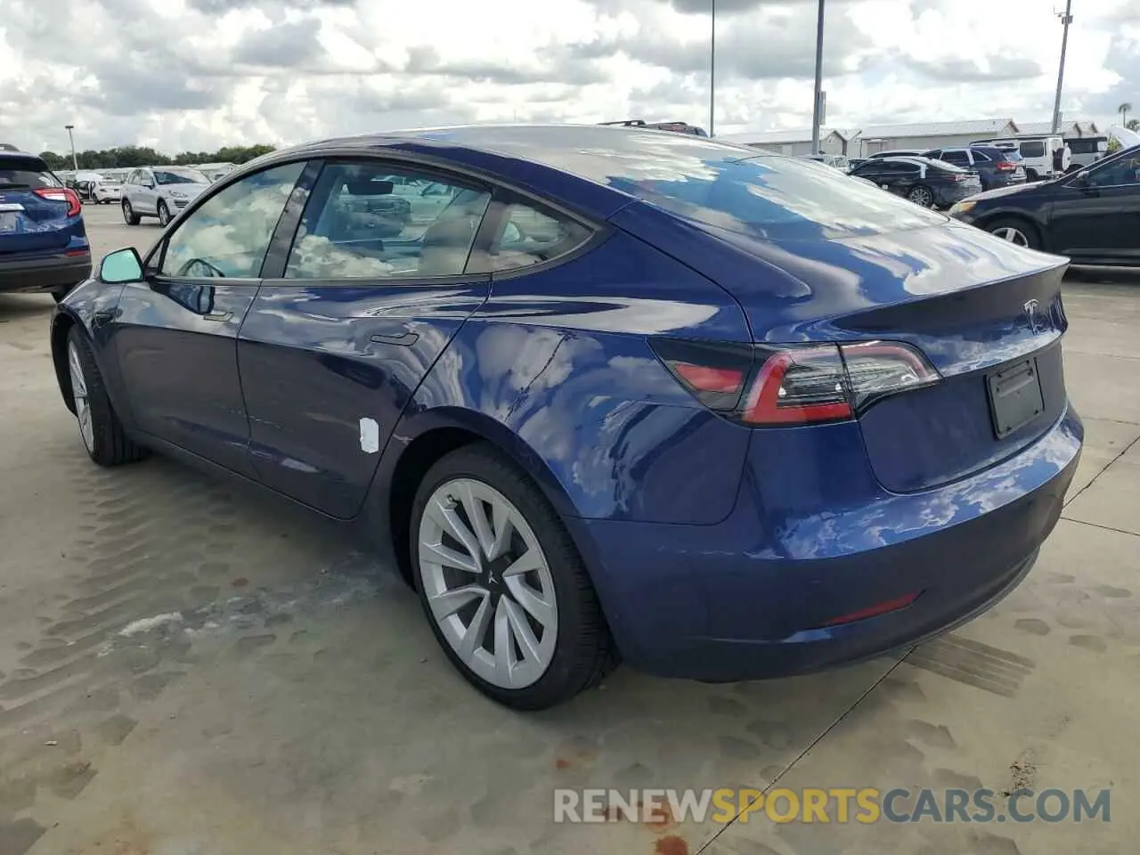 2 fotografías del automóvil dañado 5YJ3E1EA7PF493029 TESLA MODEL 3 2023