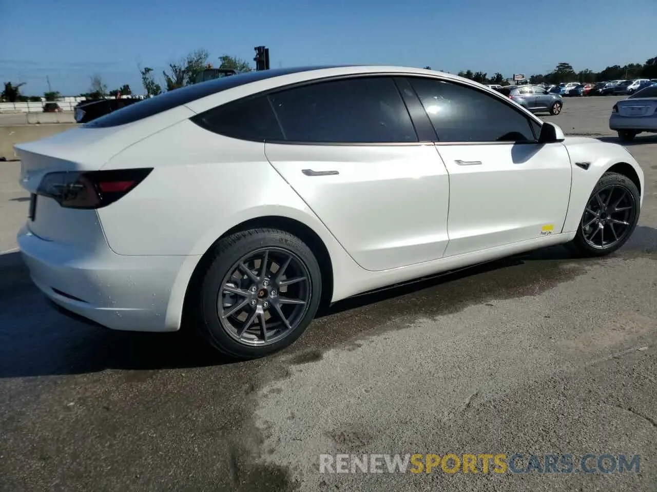 3 fotografías del automóvil dañado 5YJ3E1EA7PF570806 TESLA MODEL 3 2023