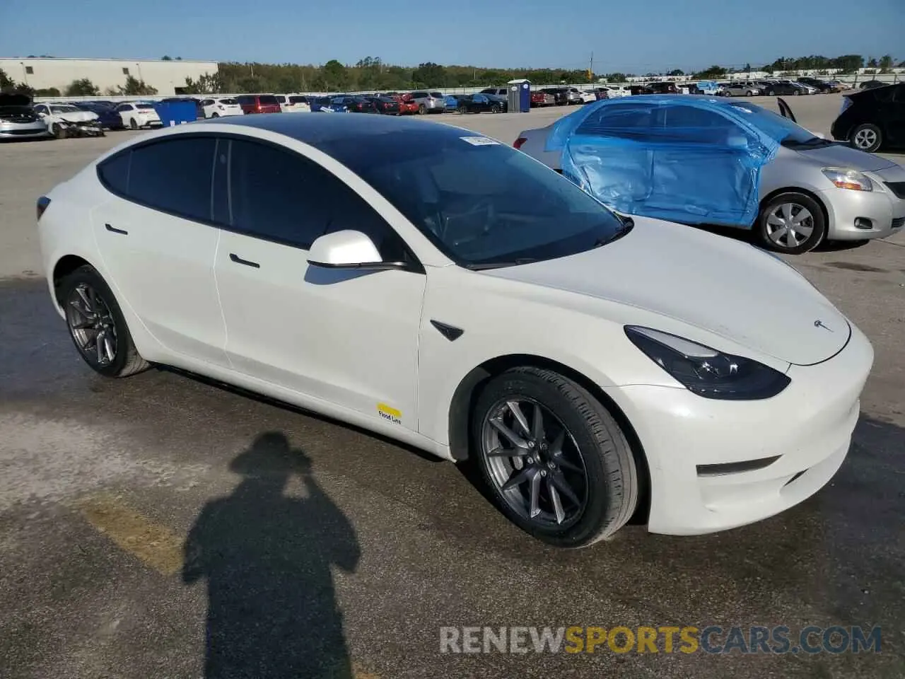 4 fotografías del automóvil dañado 5YJ3E1EA7PF570806 TESLA MODEL 3 2023