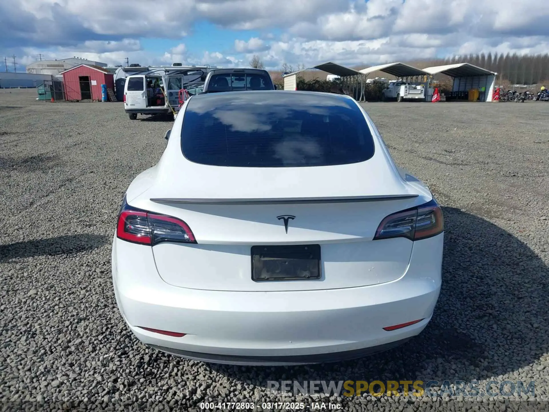 16 fotografías del automóvil dañado 5YJ3E1EA7PF570871 TESLA MODEL 3 2023