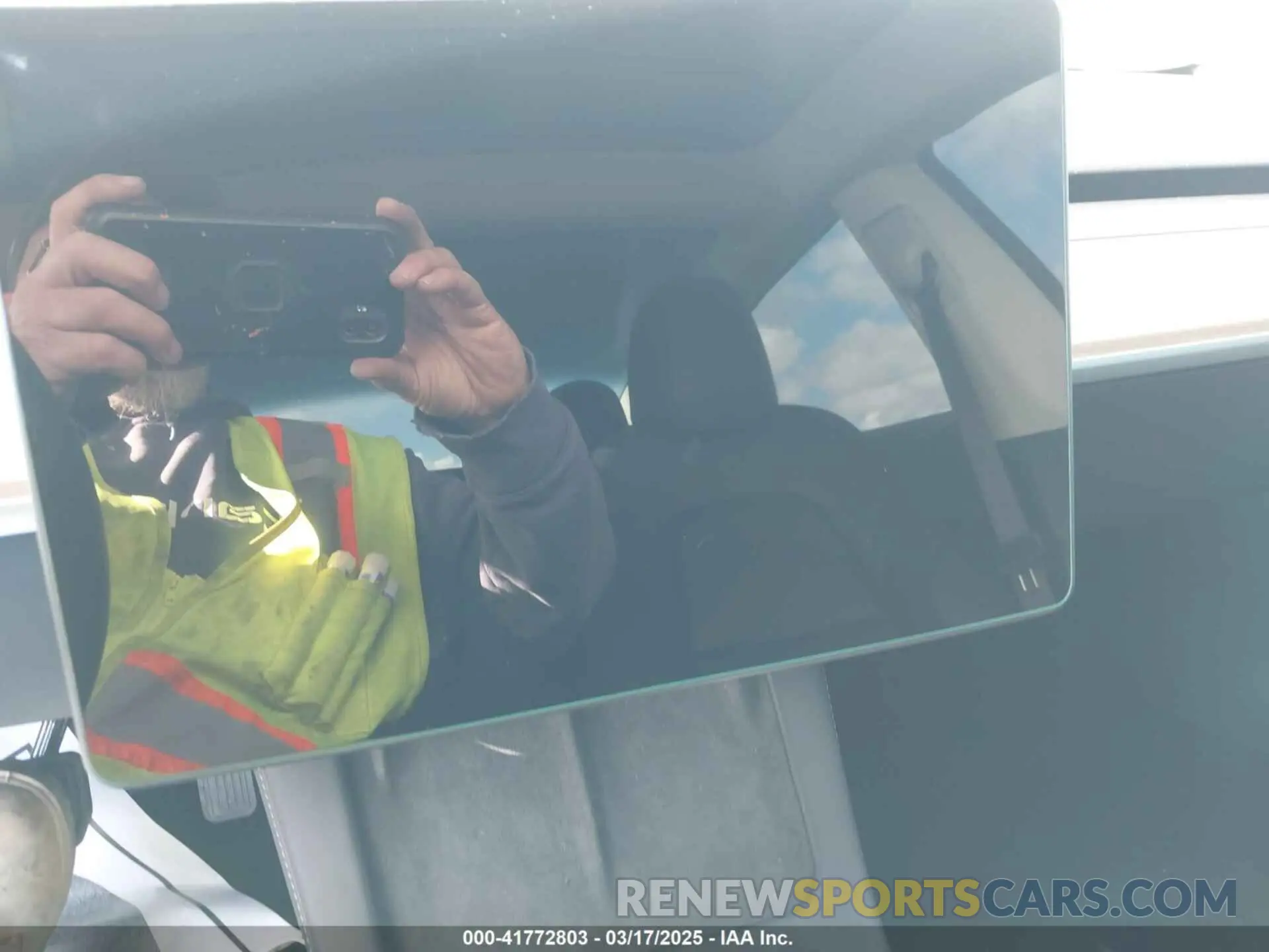 18 fotografías del automóvil dañado 5YJ3E1EA7PF570871 TESLA MODEL 3 2023