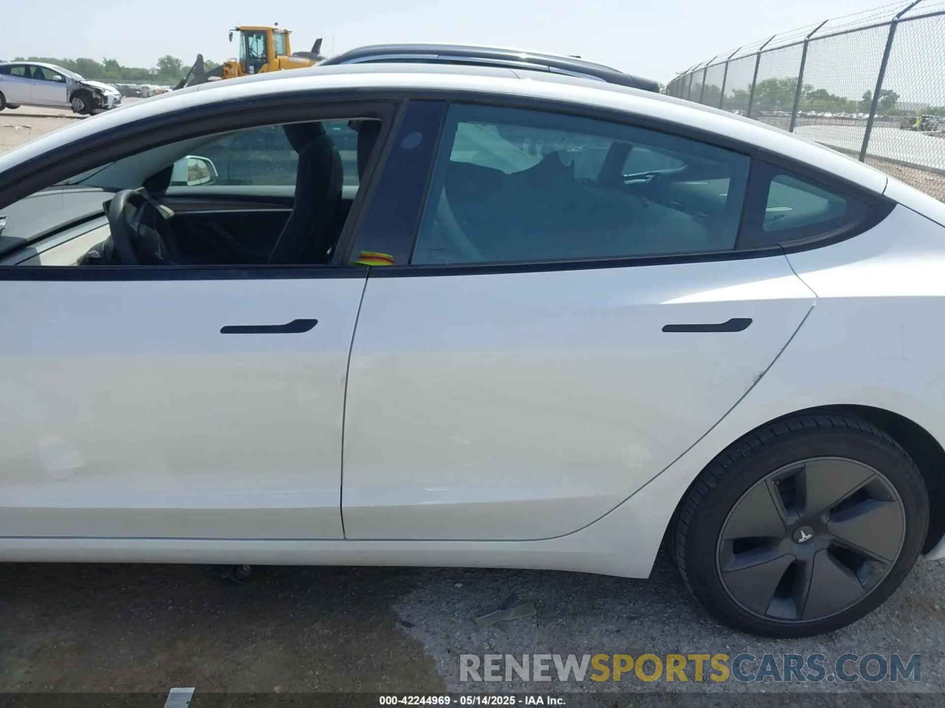 14 fotografías del automóvil dañado 5YJ3E1EA7PF607353 TESLA MODEL 3 2023