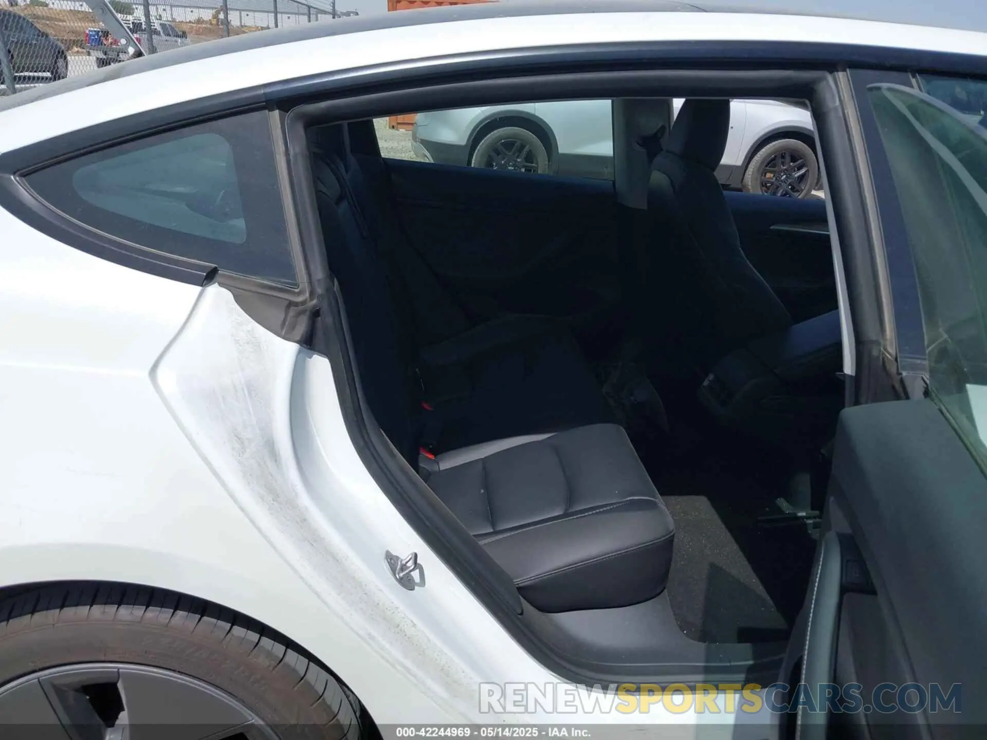 8 fotografías del automóvil dañado 5YJ3E1EA7PF607353 TESLA MODEL 3 2023