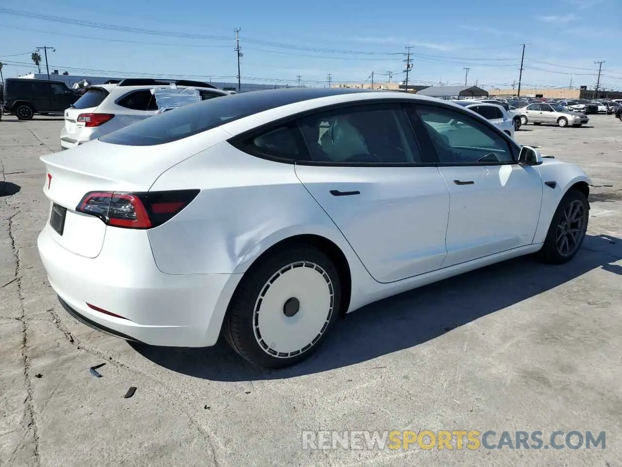 3 fotografías del automóvil dañado 5YJ3E1EA7PF612018 TESLA MODEL 3 2023