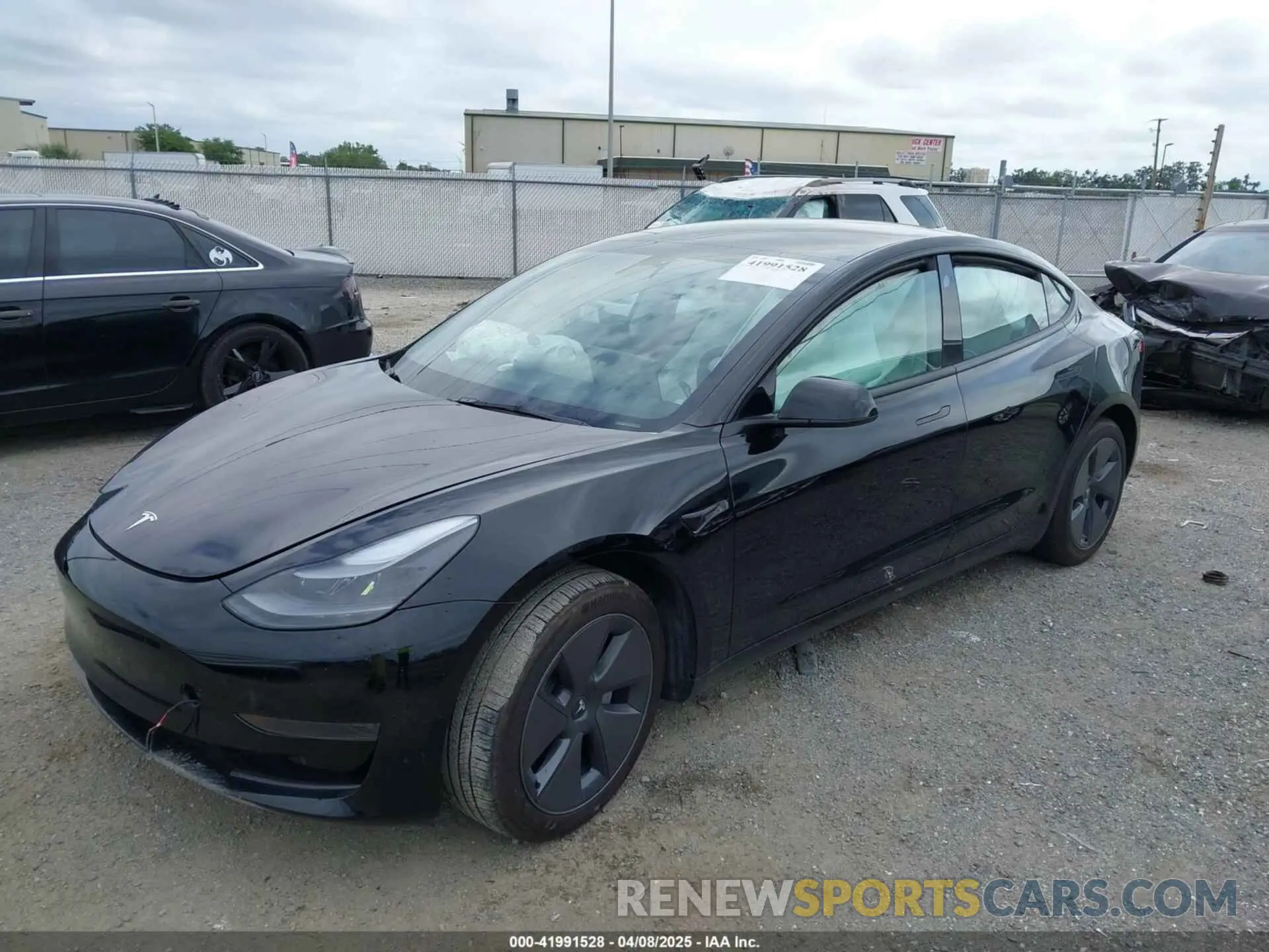 2 fotografías del automóvil dañado 5YJ3E1EA7PF654298 TESLA MODEL 3 2023