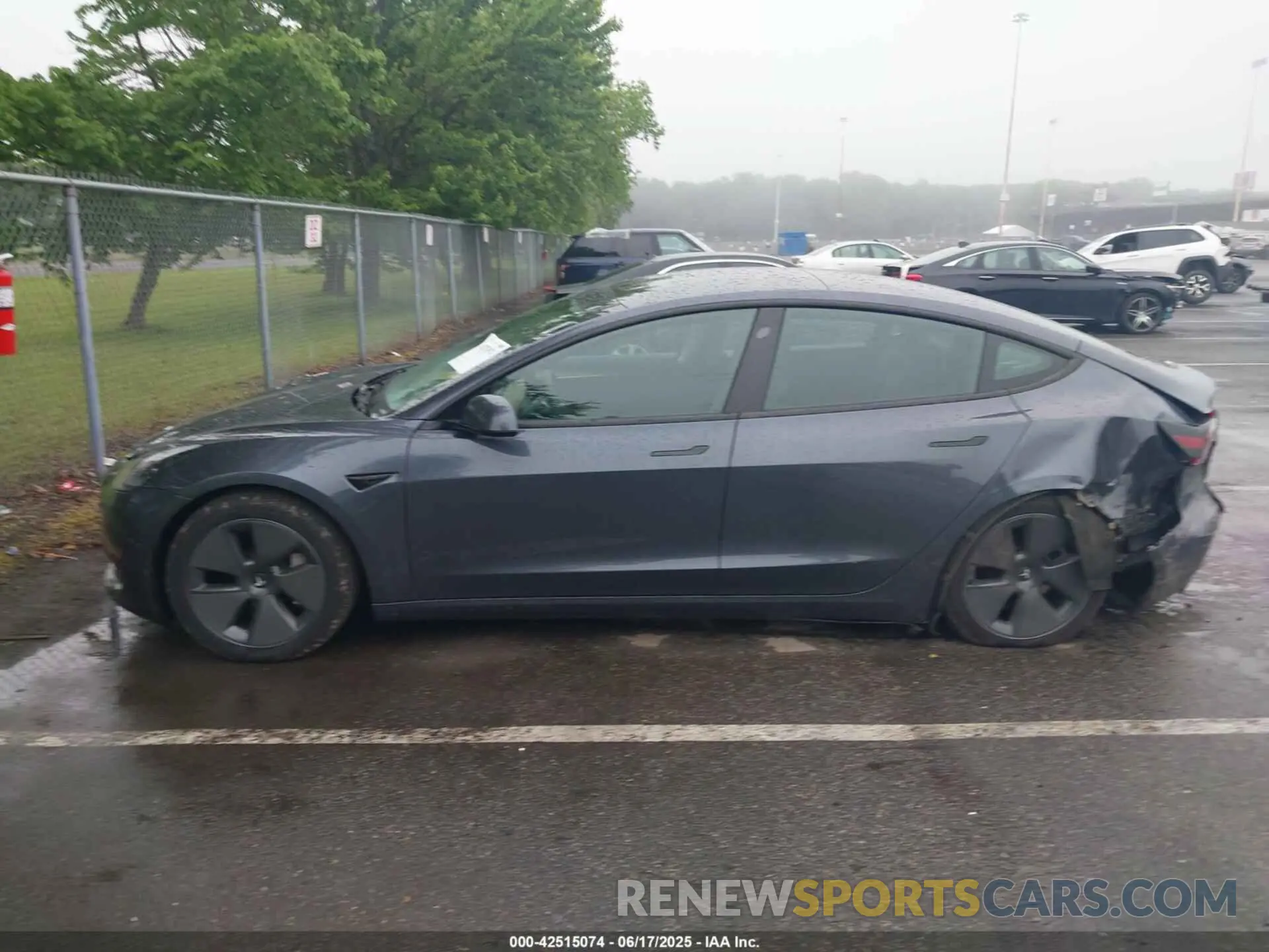 13 fotografías del automóvil dañado 5YJ3E1EA7PF658464 TESLA MODEL 3 2023