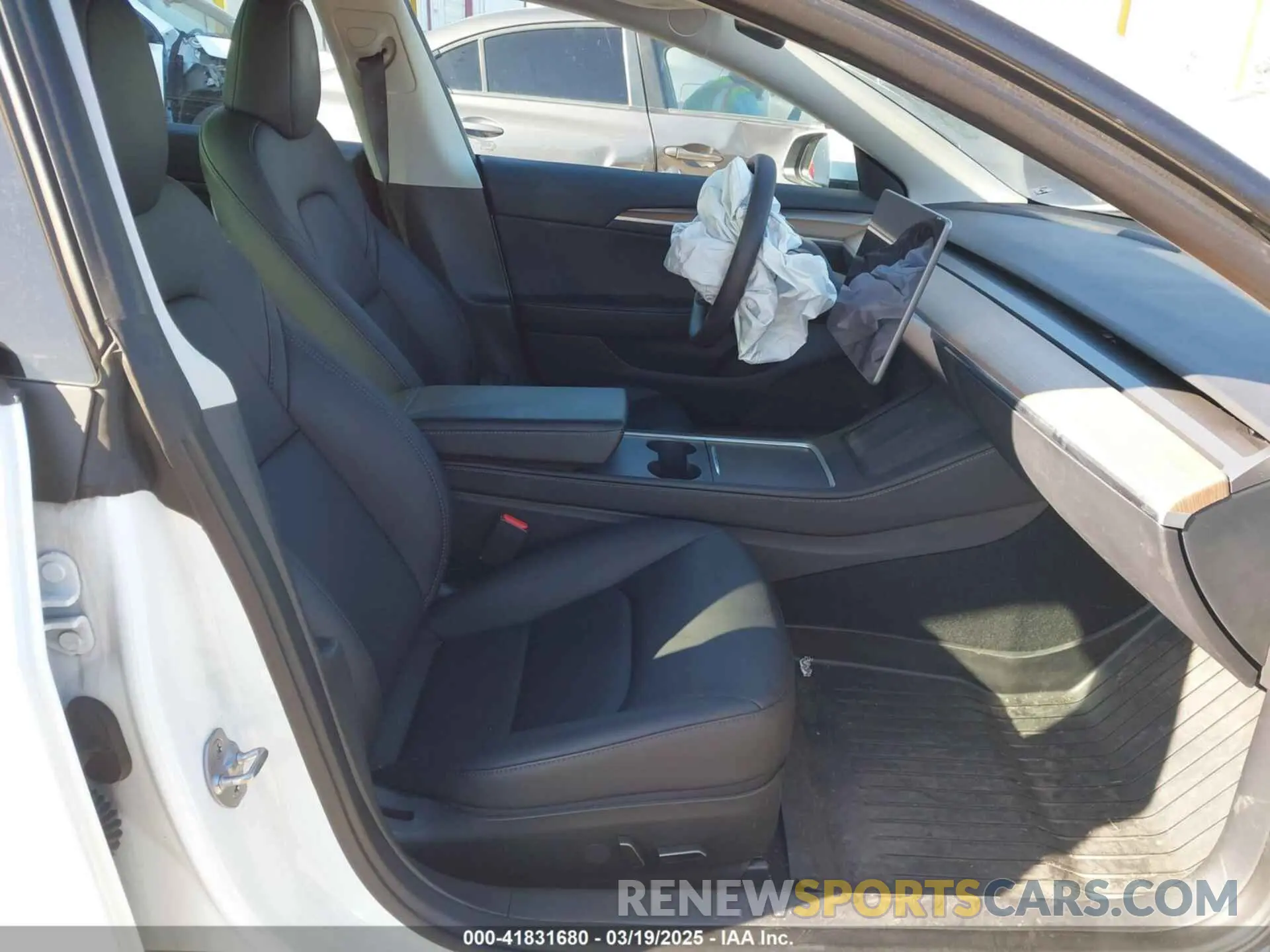5 fotografías del automóvil dañado 5YJ3E1EA7PF693103 TESLA MODEL 3 2023