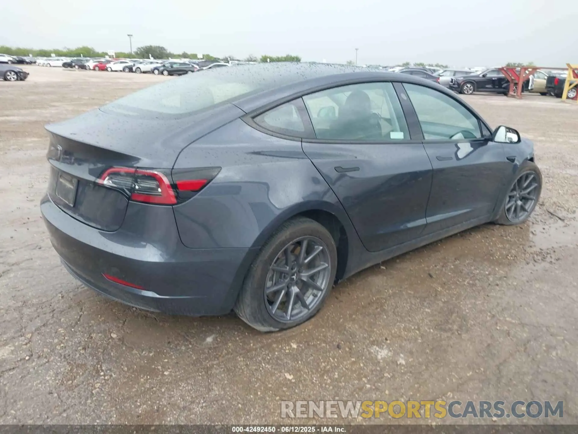 4 fotografías del automóvil dañado 5YJ3E1EA7PF701264 TESLA MODEL 3 2023