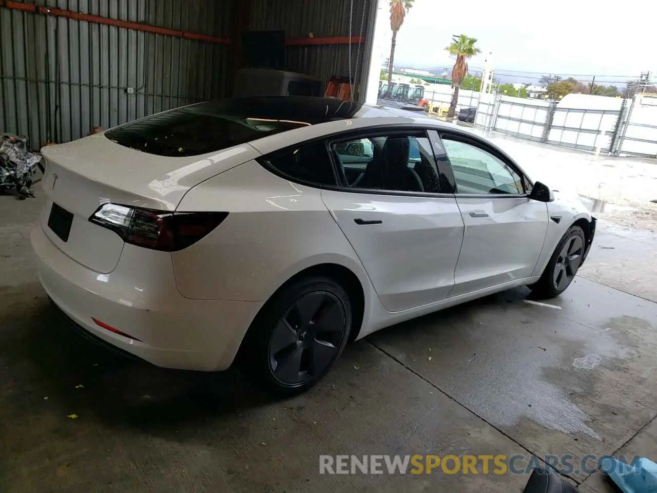 3 fotografías del automóvil dañado 5YJ3E1EA8PF385664 TESLA MODEL 3 2023