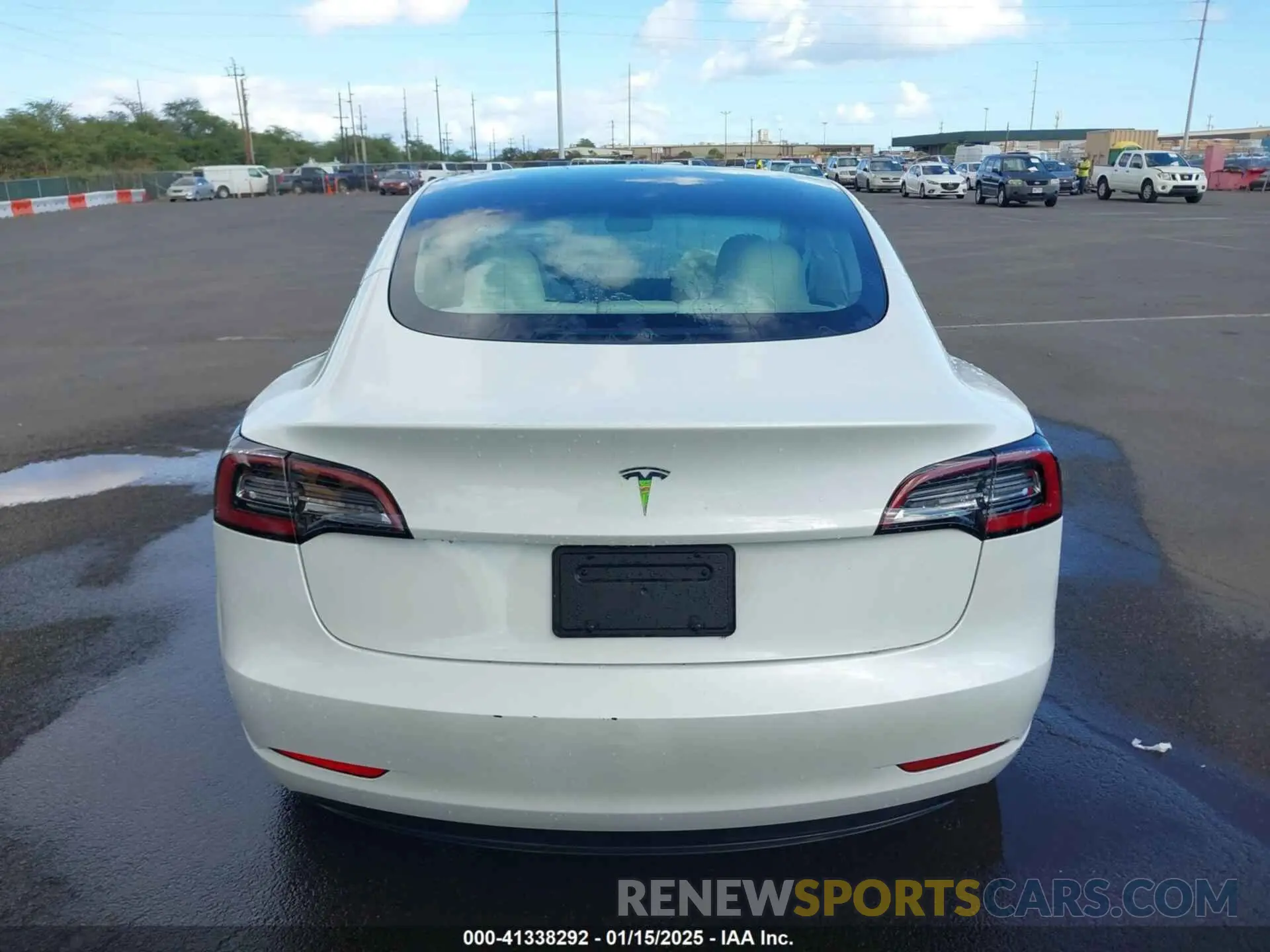 16 fotografías del automóvil dañado 5YJ3E1EA8PF395109 TESLA MODEL 3 2023