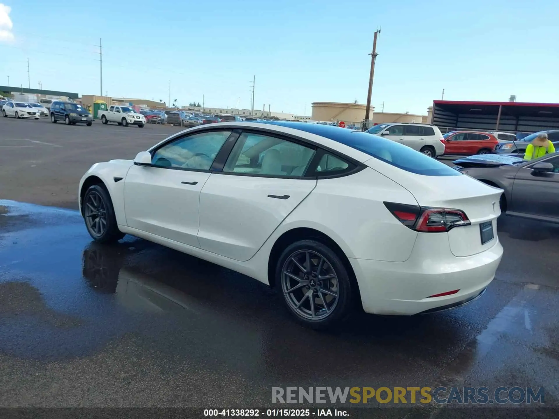 3 fotografías del automóvil dañado 5YJ3E1EA8PF395109 TESLA MODEL 3 2023