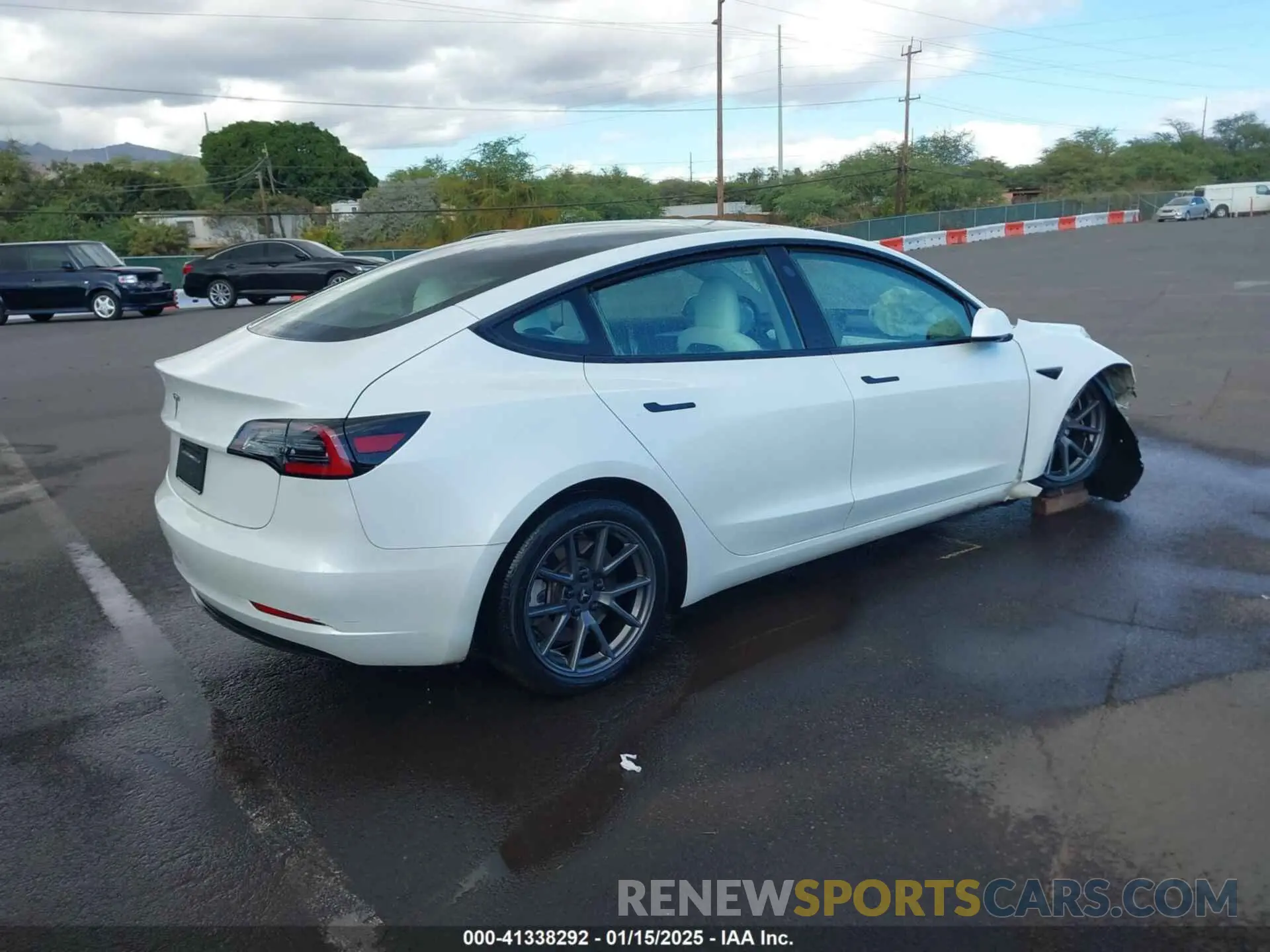 4 fotografías del automóvil dañado 5YJ3E1EA8PF395109 TESLA MODEL 3 2023