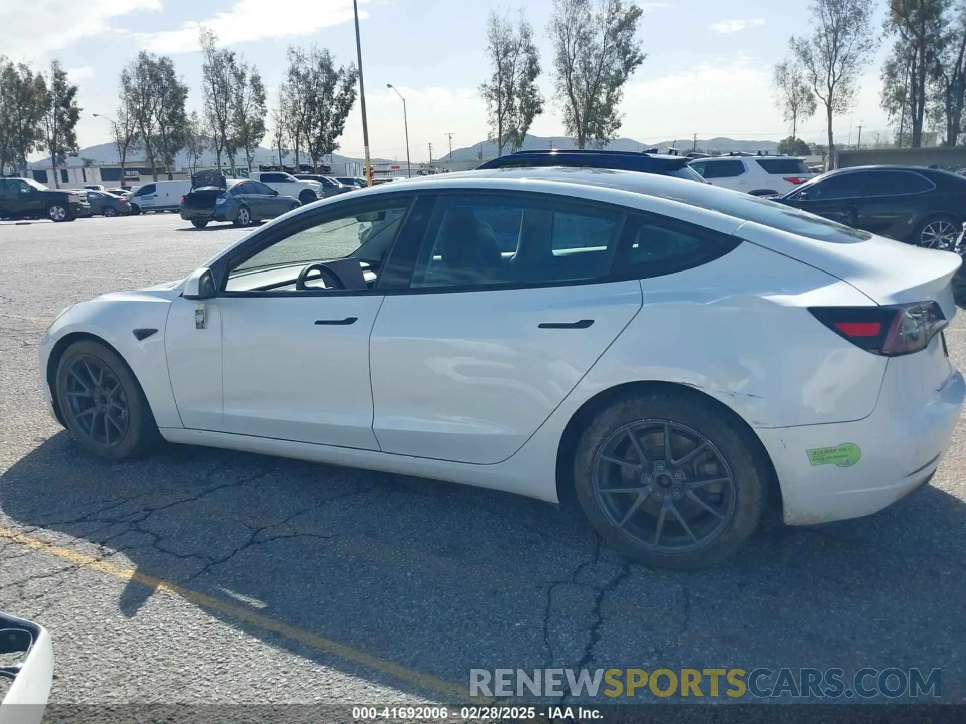 14 fotografías del automóvil dañado 5YJ3E1EA8PF398110 TESLA MODEL 3 2023