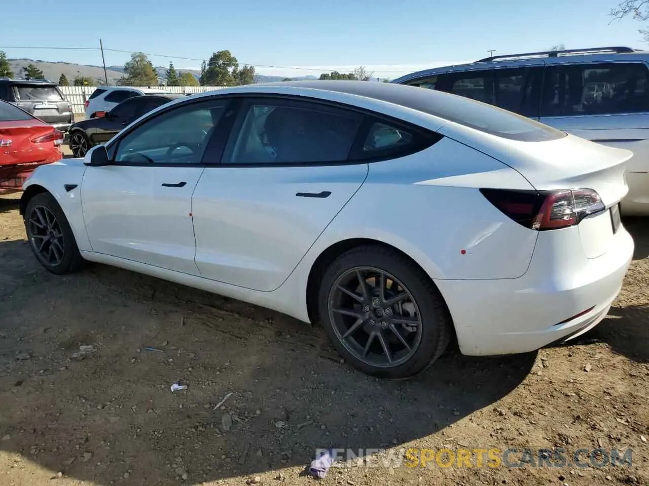 2 fotografías del automóvil dañado 5YJ3E1EA8PF399483 TESLA MODEL 3 2023