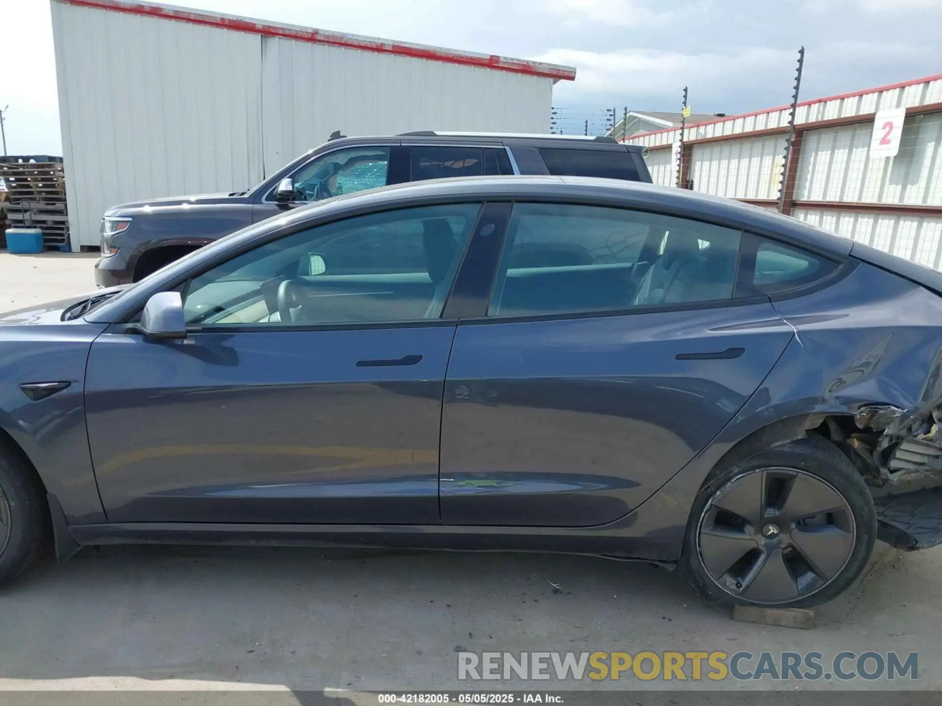 13 fotografías del automóvil dañado 5YJ3E1EA8PF404553 TESLA MODEL 3 2023