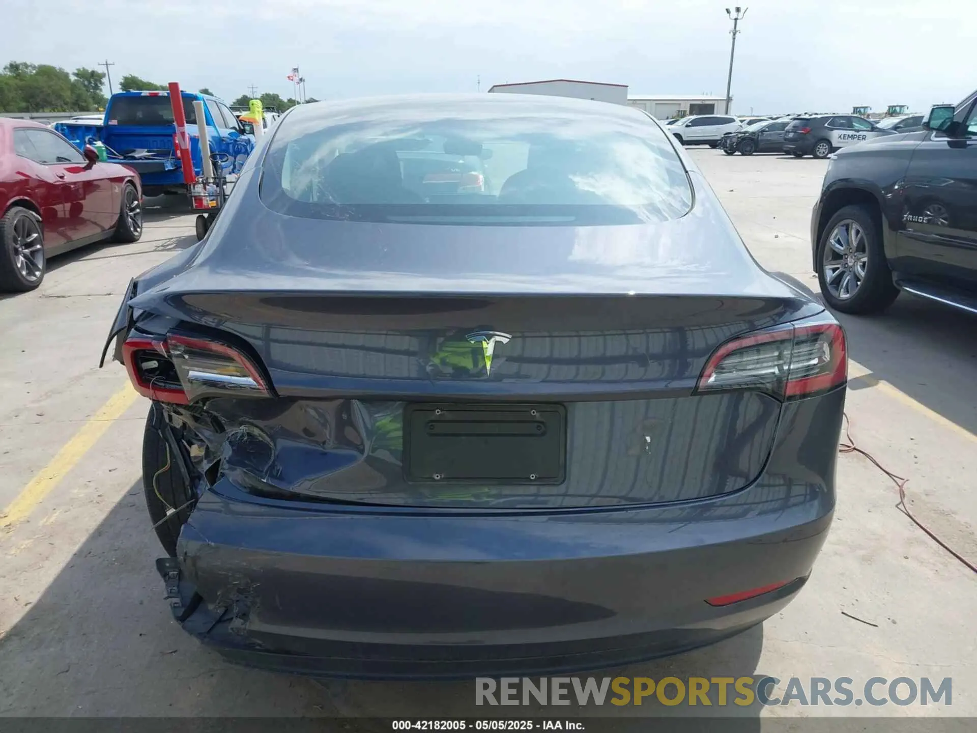 15 fotografías del automóvil dañado 5YJ3E1EA8PF404553 TESLA MODEL 3 2023