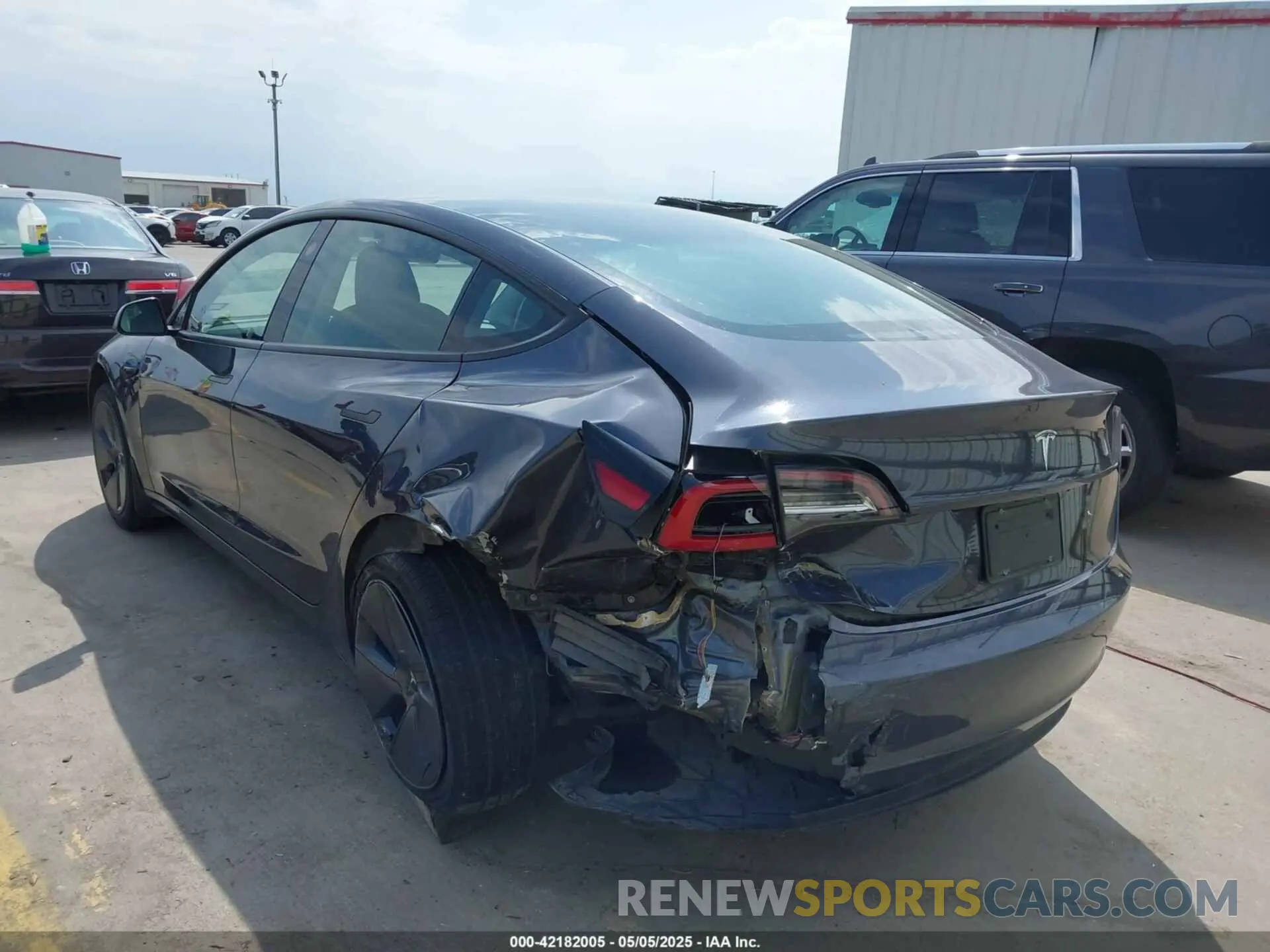 3 fotografías del automóvil dañado 5YJ3E1EA8PF404553 TESLA MODEL 3 2023