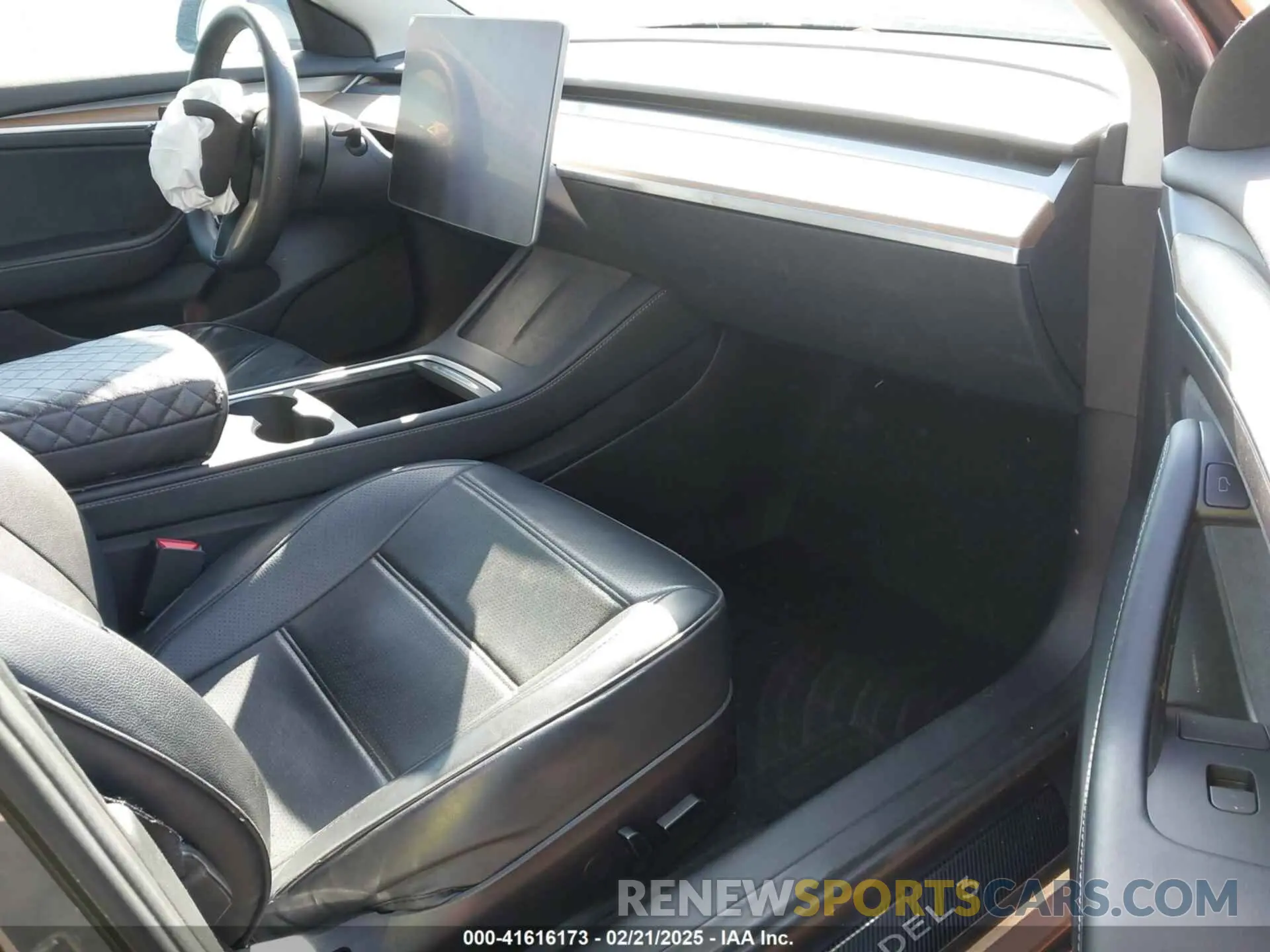 5 fotografías del automóvil dañado 5YJ3E1EA8PF431977 TESLA MODEL 3 2023