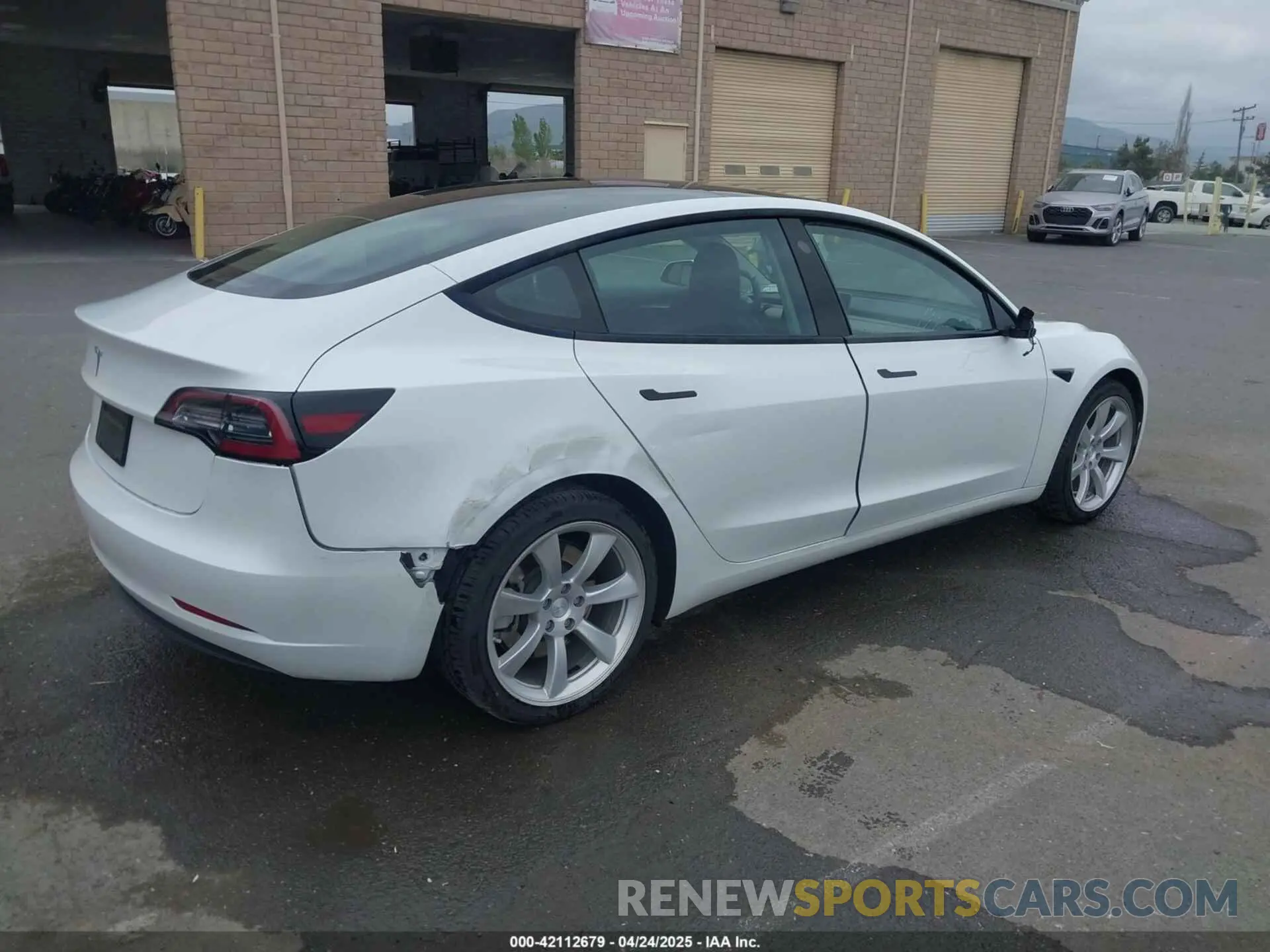 4 fotografías del automóvil dañado 5YJ3E1EA8PF437584 TESLA MODEL 3 2023