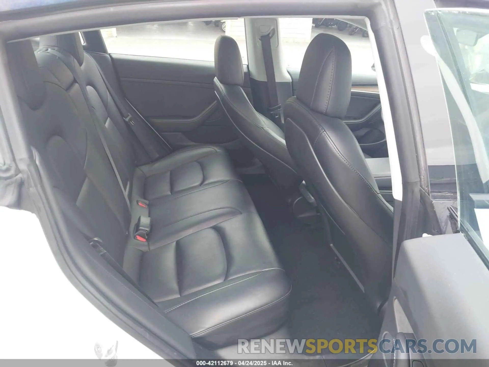 8 fotografías del automóvil dañado 5YJ3E1EA8PF437584 TESLA MODEL 3 2023