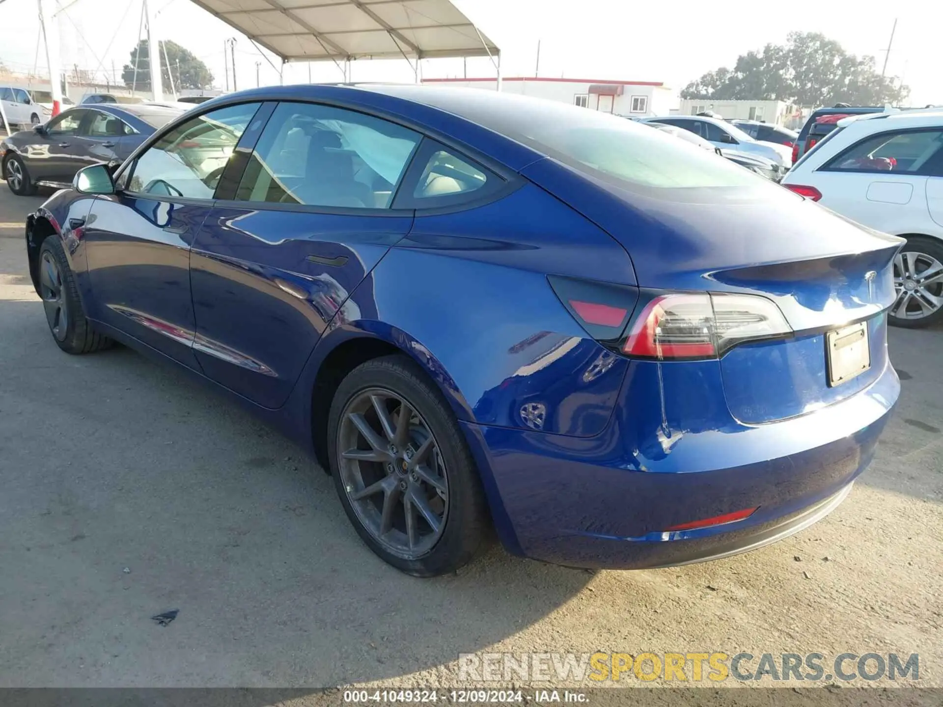 3 fotografías del automóvil dañado 5YJ3E1EA8PF449539 TESLA MODEL 3 2023