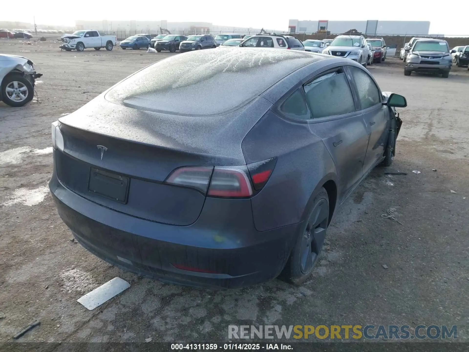 4 fotografías del automóvil dañado 5YJ3E1EA8PF471069 TESLA MODEL 3 2023