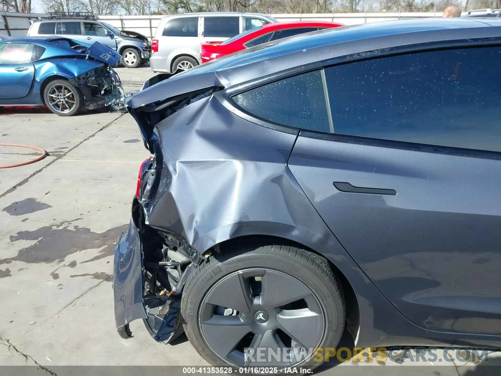 20 fotografías del automóvil dañado 5YJ3E1EA8PF509089 TESLA MODEL 3 2023