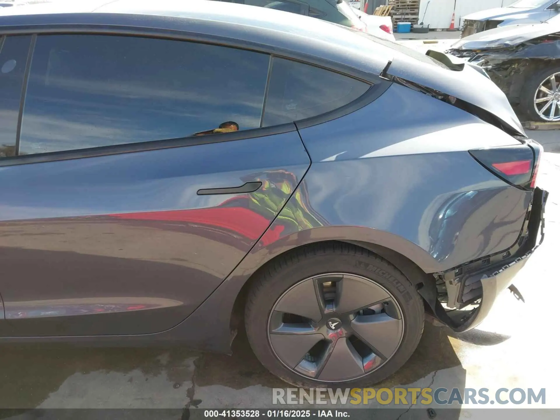 23 fotografías del automóvil dañado 5YJ3E1EA8PF509089 TESLA MODEL 3 2023