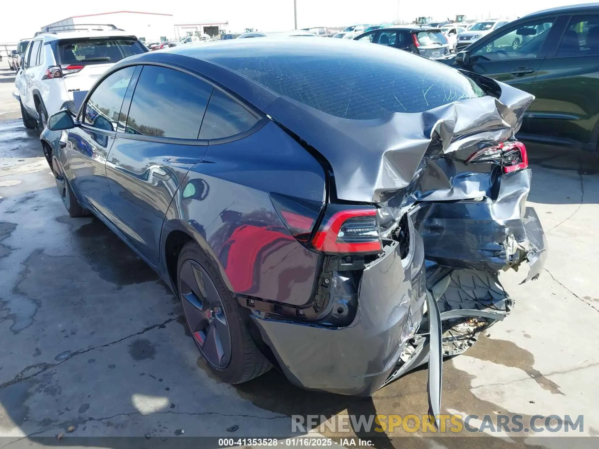 3 fotografías del automóvil dañado 5YJ3E1EA8PF509089 TESLA MODEL 3 2023