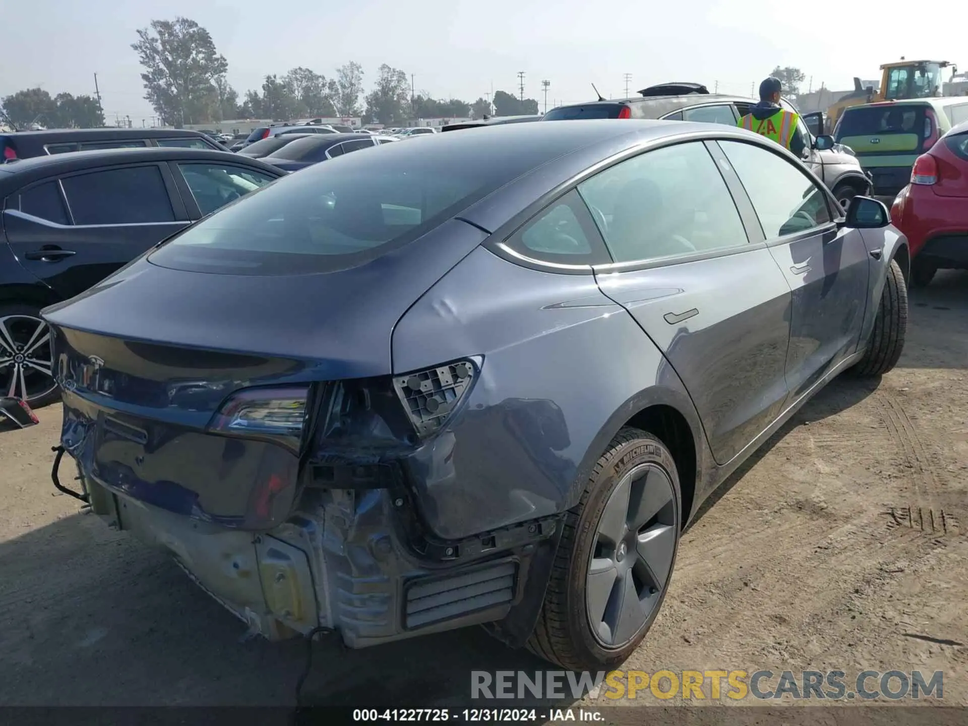 4 fotografías del automóvil dañado 5YJ3E1EA8PF545865 TESLA MODEL 3 2023