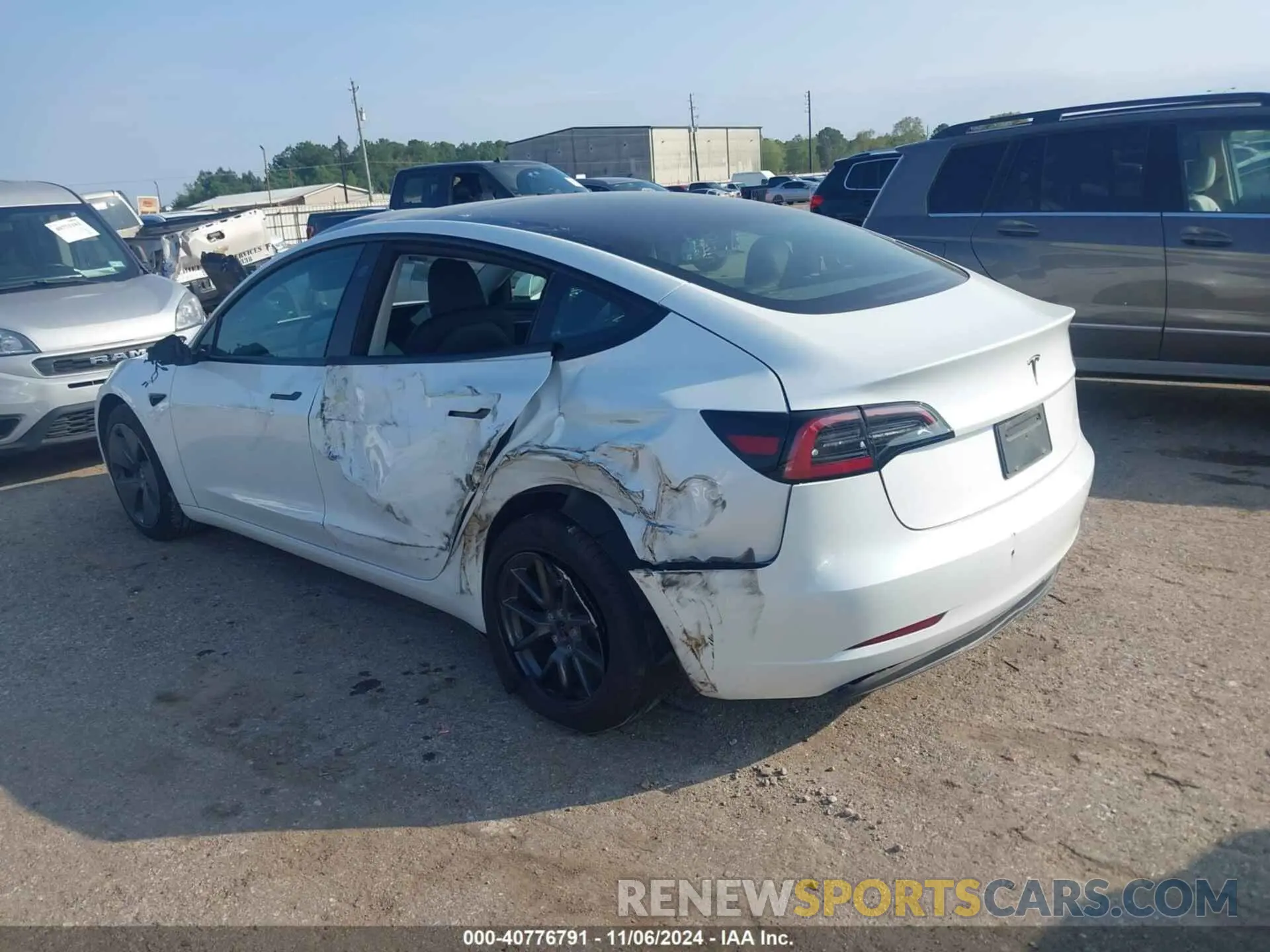 3 fotografías del automóvil dañado 5YJ3E1EA8PF570278 TESLA MODEL 3 2023