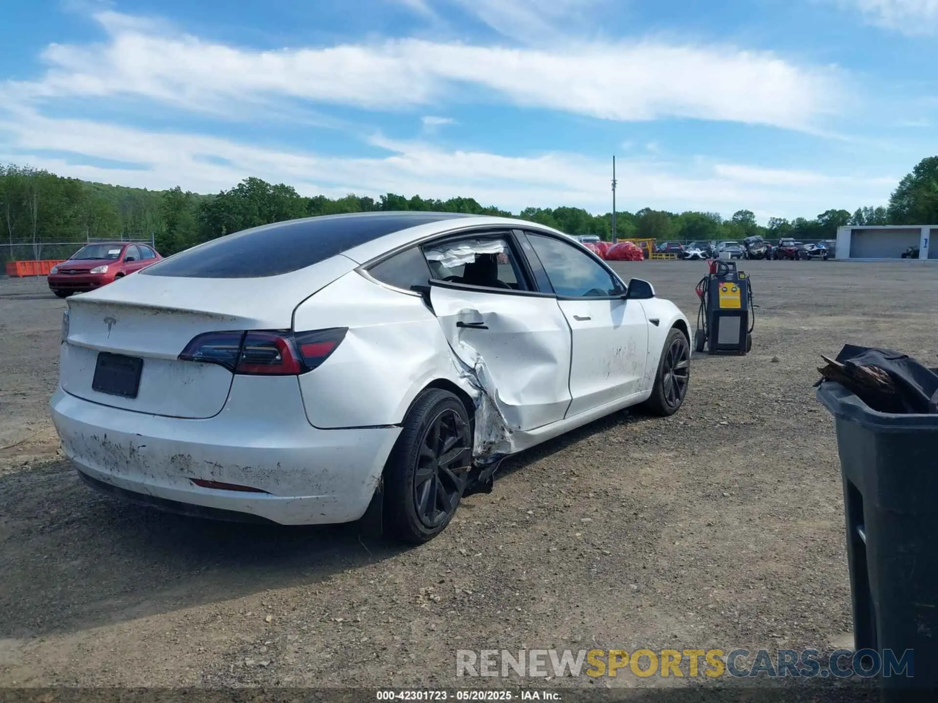 4 fotografías del automóvil dañado 5YJ3E1EA8PF575061 TESLA MODEL 3 2023